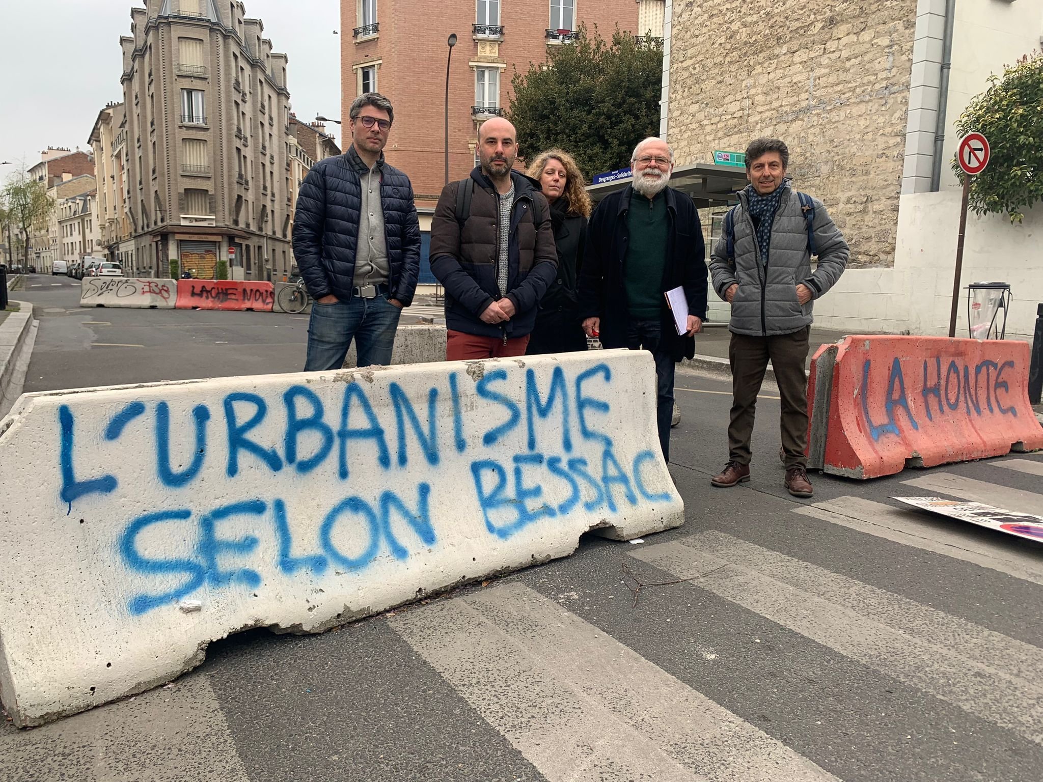 Montreuil (Seine-Saint-Denis), lundi 17 avril. Face aux problèmes de circulation, les riverains de la rue de la Solidarité et de la rue Desgranges se sont regroupés en collectif et ont lancé une pétition. LP/C.D.