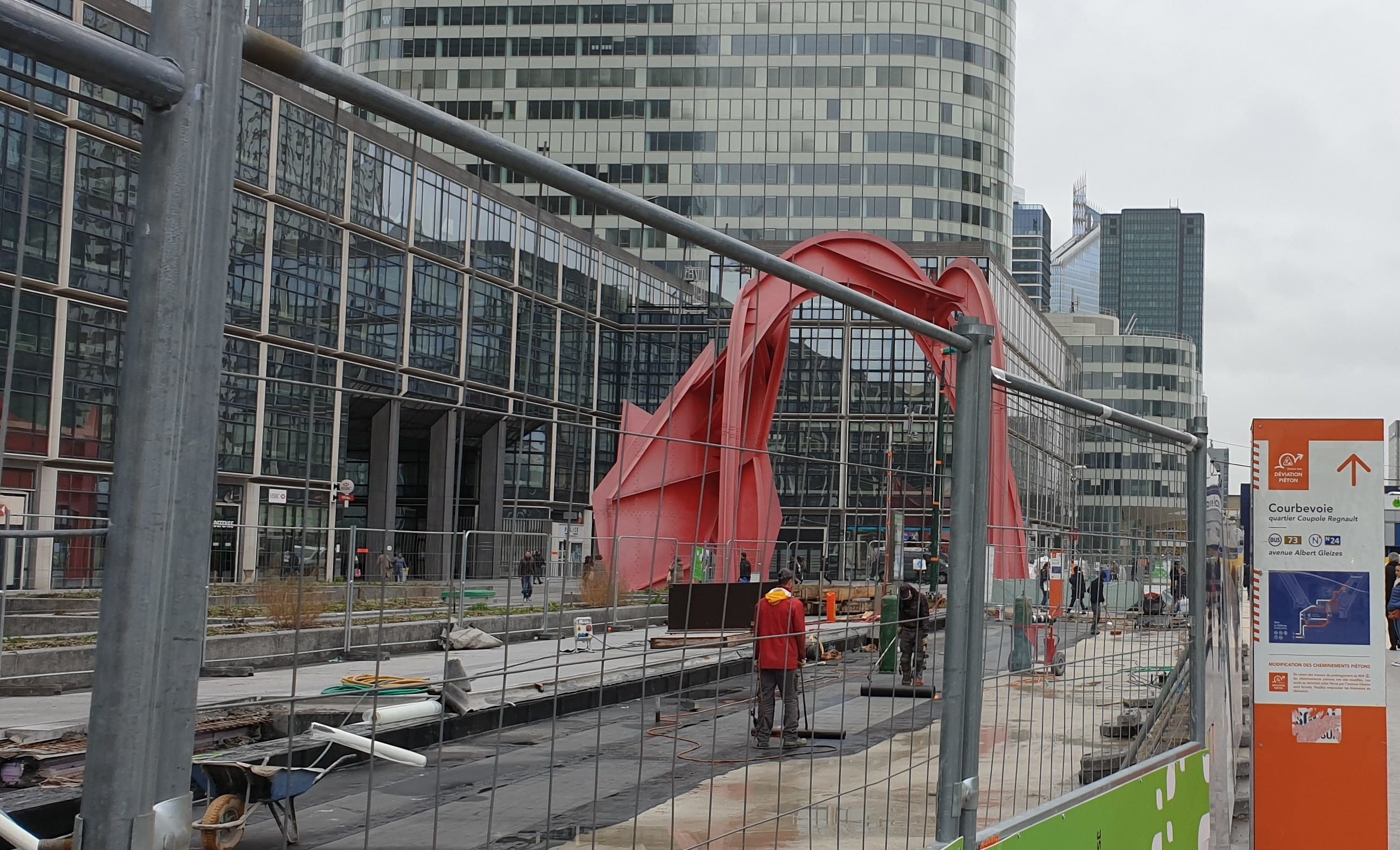 La Défense, décembre 2022. «Les marchés publics constituent un tremplin vers le retour à l’emploi», détaille Pierre-Yves Guice, directeur général de Paris La Défense. LP/Pascale de Souza