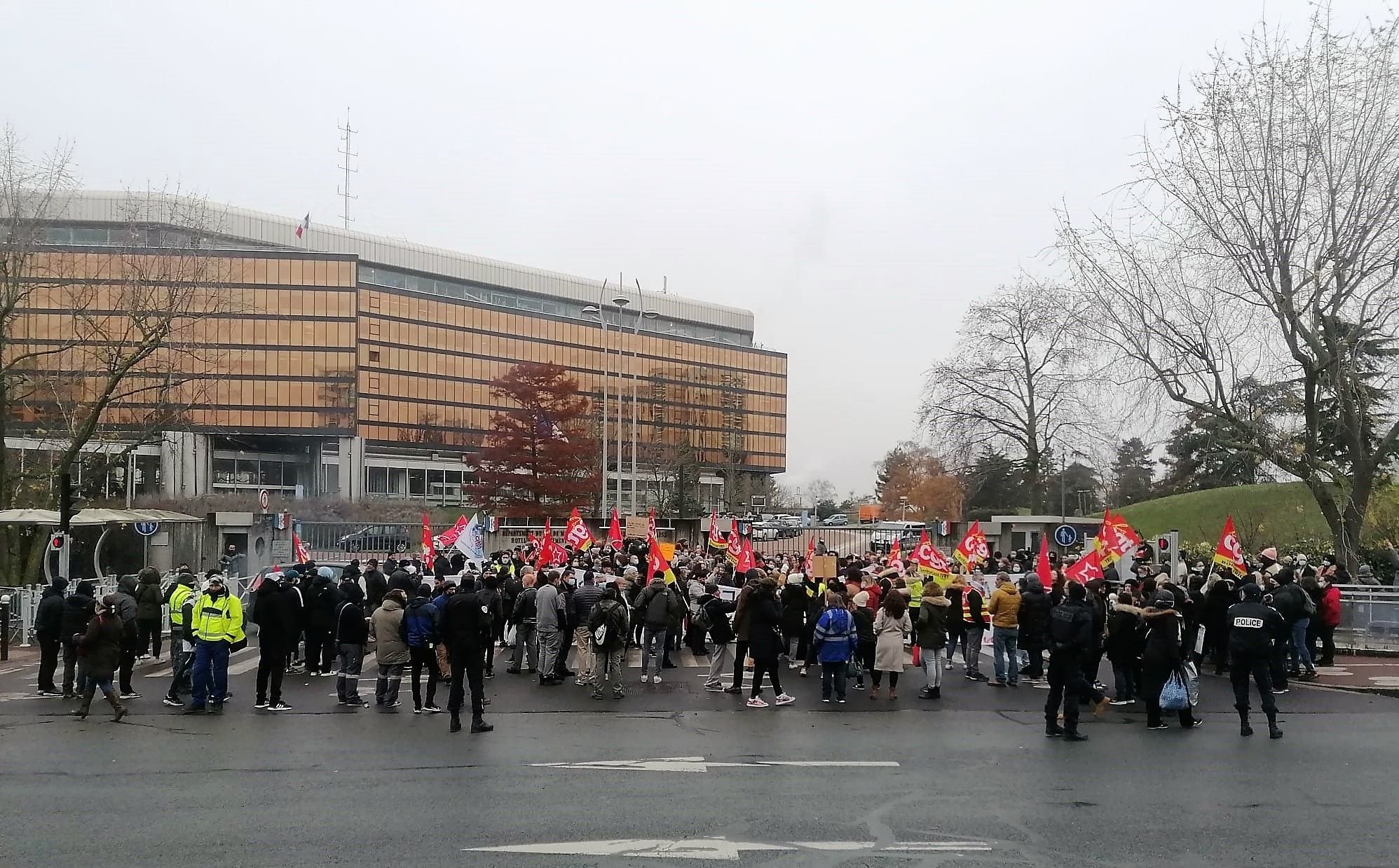 Créteil, le mardi 7 décembre. Après une mobilisation en début de mois, la CGT 94 appelle à un nouveau rassemblement ce mardi, également devant la préfecture. DR