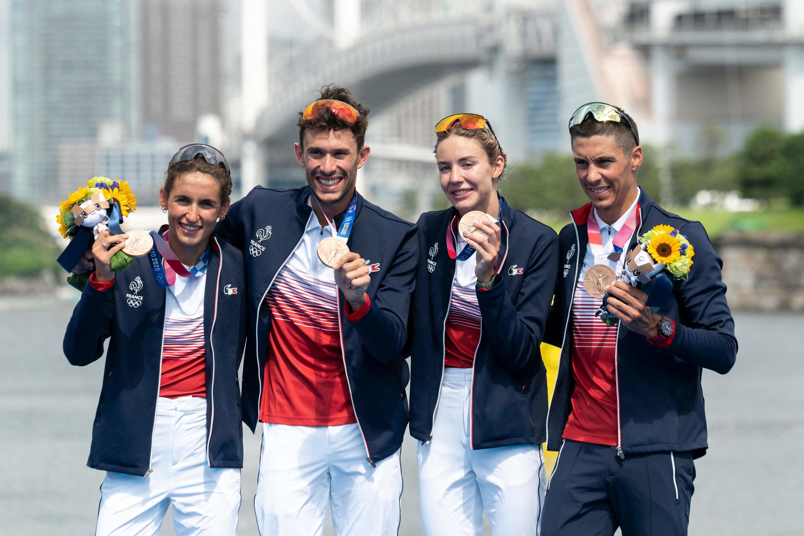Aux JO de Tokyo en 2021, l'équipe de France de triathlon avait décroché la première médaille olympique de son histoire en prenant la troisième place du relais mixte. AFP/Charly Triballeau