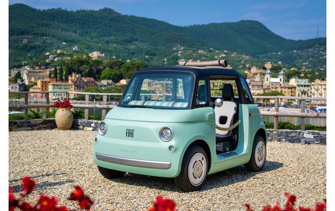 Fiat a présenté Topolino, sa nouvelle voiture électrique sans-permis.