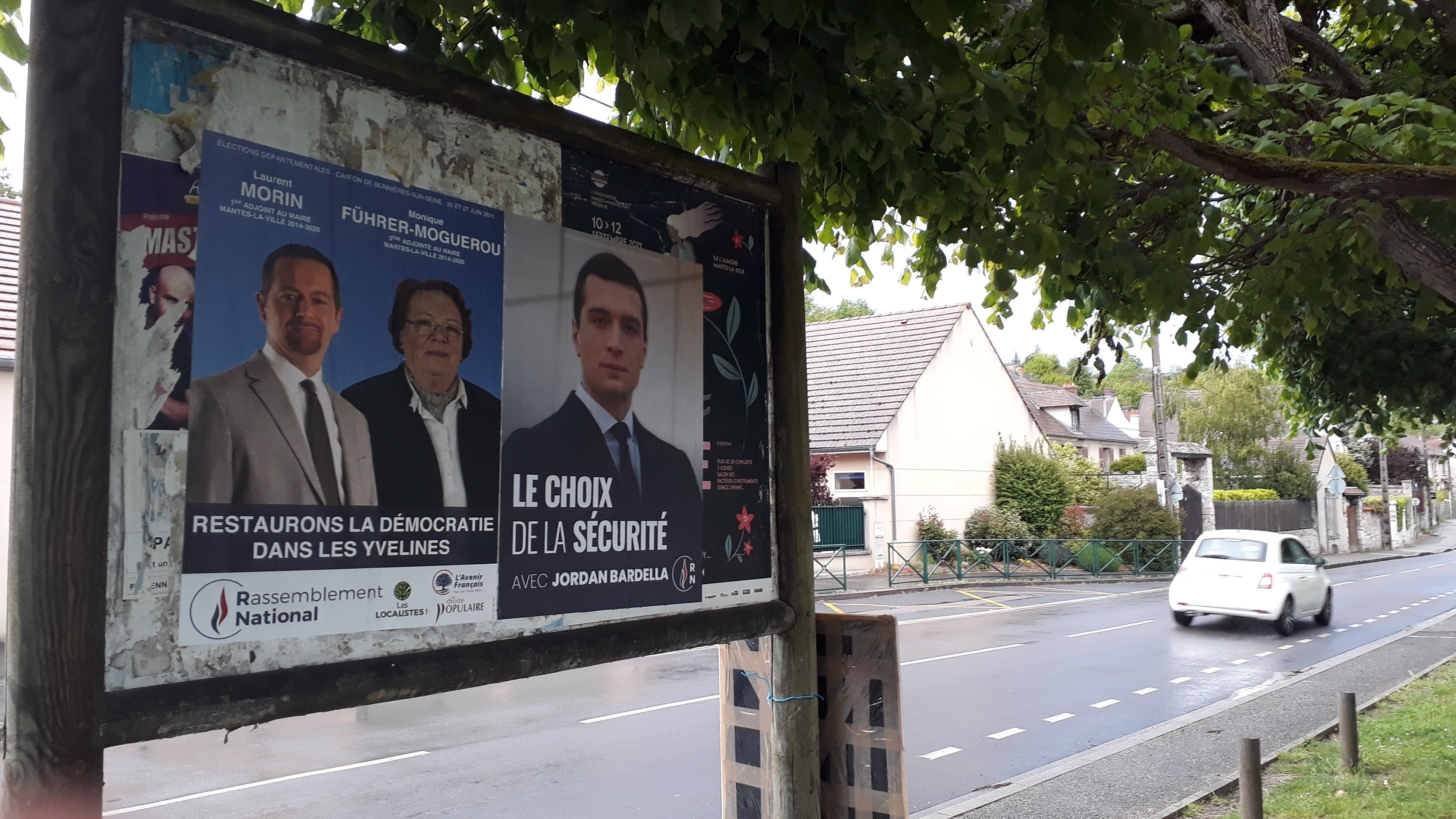 Bennecourt (Yvelines), le 22 mai 2021. Dans ce village proche de Bonnières, Marine Le Pen était arrivée en tête du premier tour de la présidentielle. Les candidats aux cantonales espèrent reproduire le même score, notamment grâce au thème de la sécurité. LP/M.G.