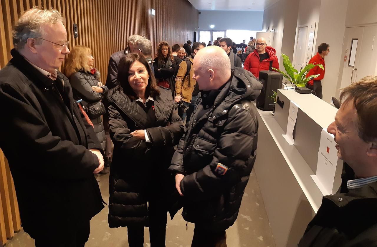 <b></b> Anne Hidalgo, maire de Paris, inaugure le nouveau conservatoire du 14e avec Christophe Girard et Carine Petit.