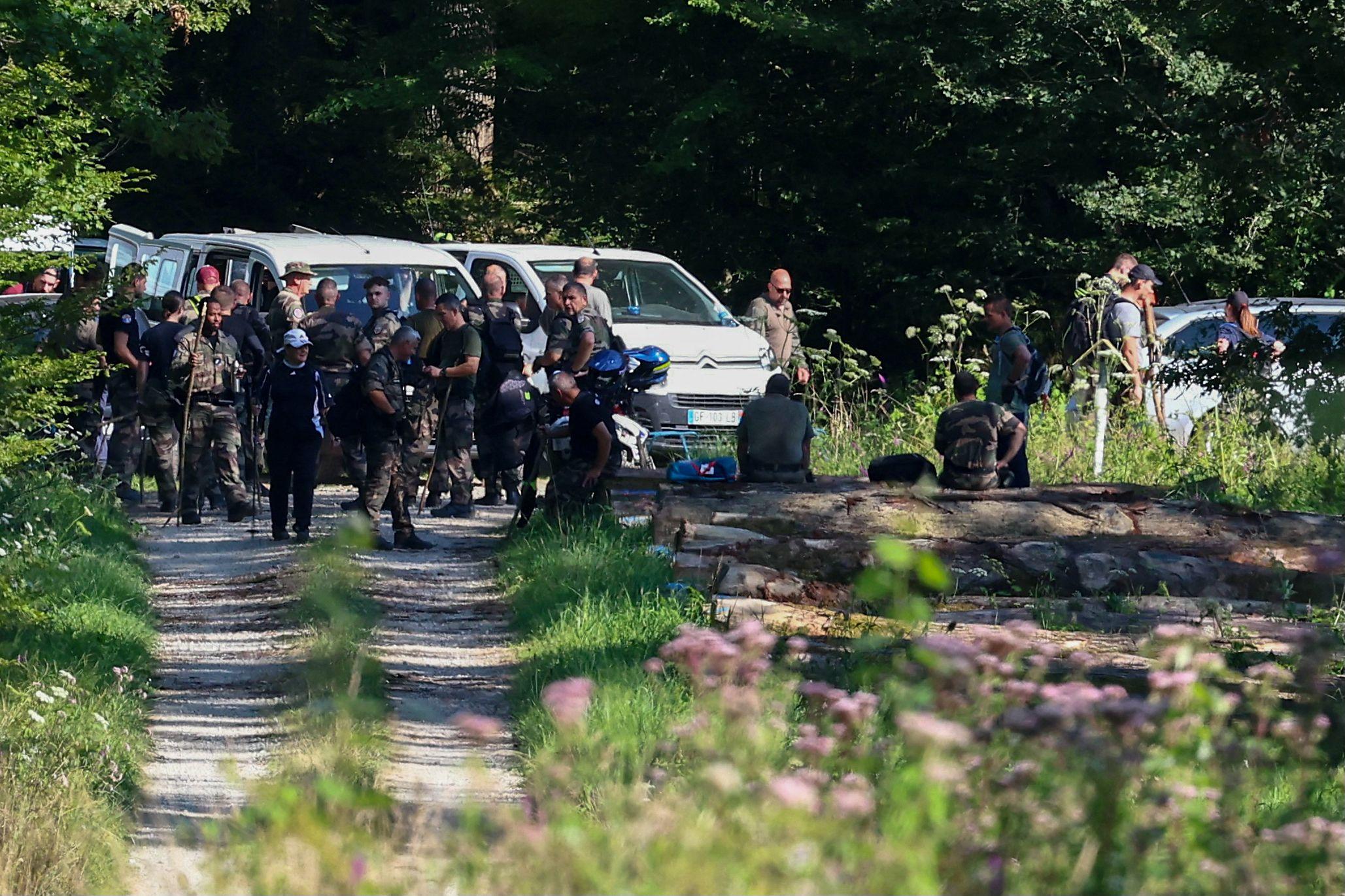 Forêt de Saulx (Haute-Saône), mardi 6 août. Une nouvelle journée de fouilles a eu lieu dans ce bois pour tenter de retrouver Lina, 15 ans, disparue dans le Bas-Rhin en septembre 2023. Photo by AFP/Frederick Florin