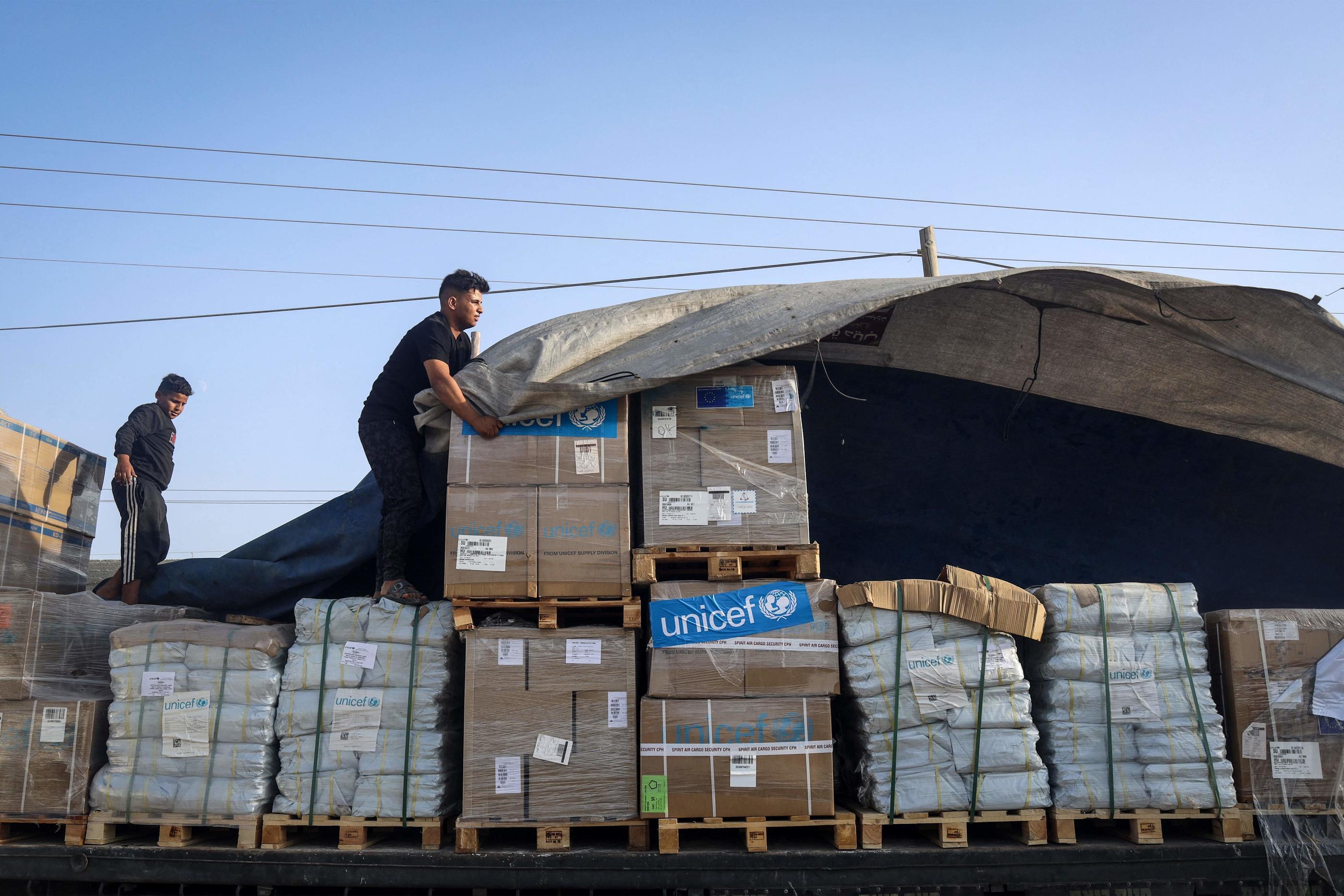 Une centaine de Français, en majorité des employés humanitaires, ne peuvent être évacués de la bande de Gaza faute d'accord diplomatique. (Illustration) AFP/ Eyad BABA