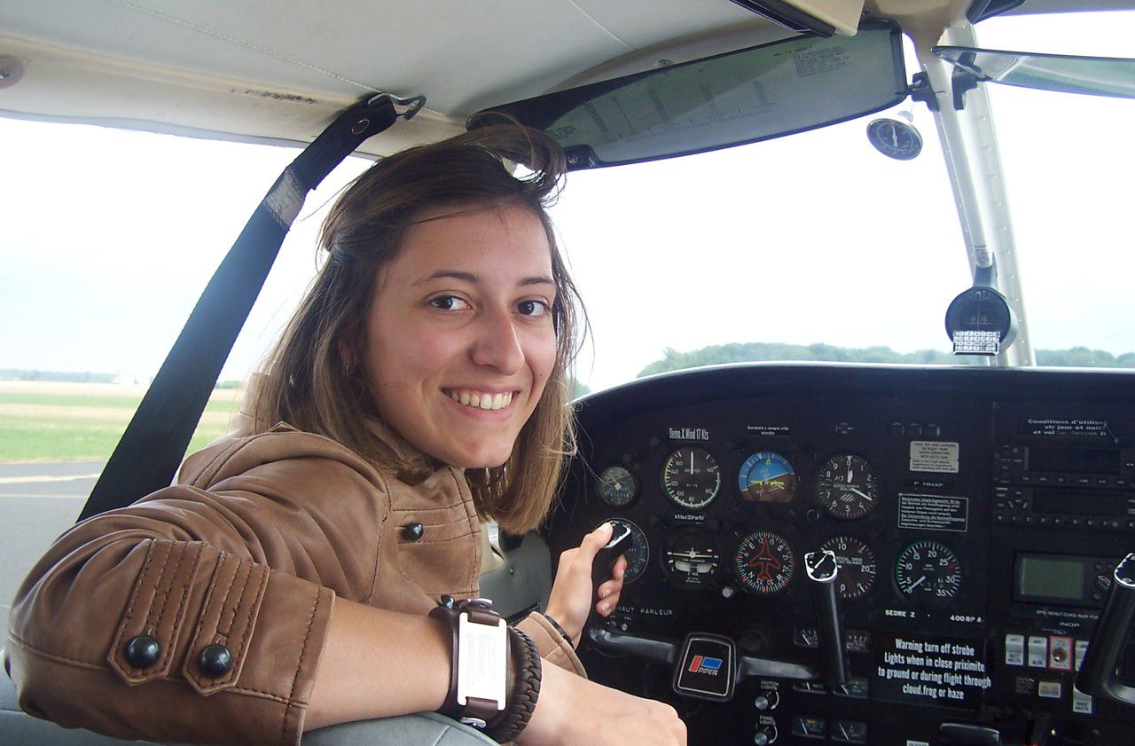 <b></b> À bord de son PA28 Cadet, Eléanor Sohier a décollé de Tillé pour rejoindre Chartres, ville hôte du grand départ !