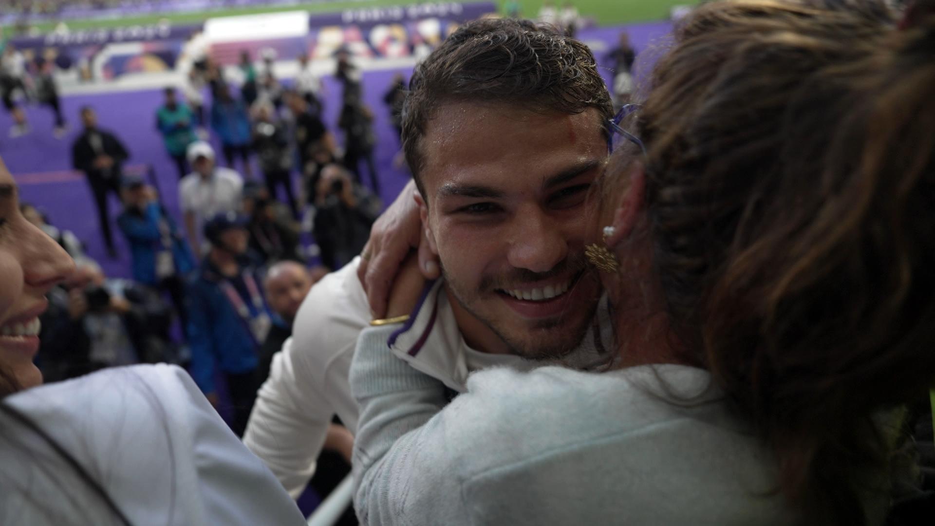 "Il est fou ce petit !", s'exclame la maman d'Antoine Dupont après son titre olympique. L'un des nombreux moments intimes dévoilés par le documentaire à découvrir sur France 2 mardi soir.