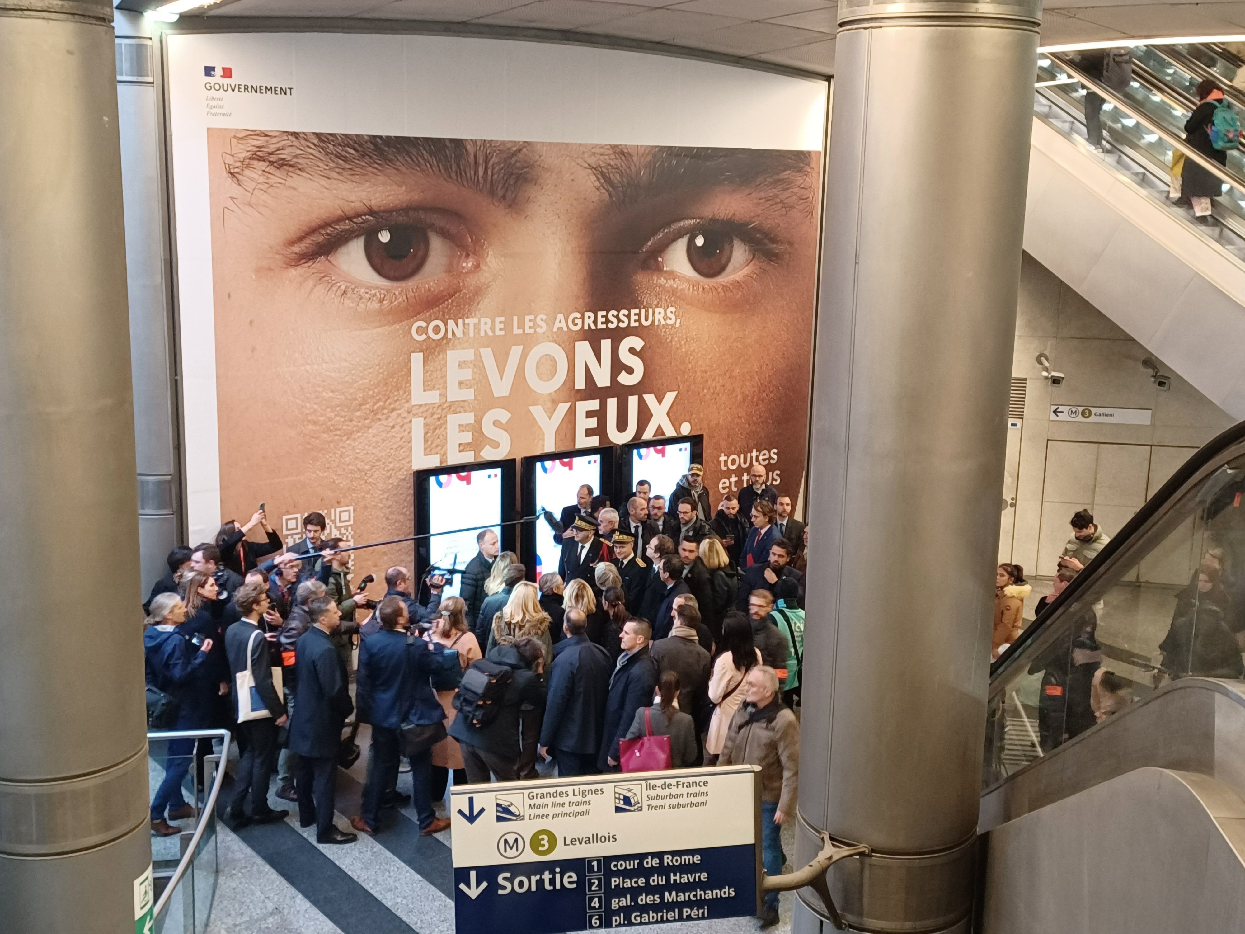 Paris, ce vendredi 24 novembre 2023. C'est depuis la gare Saint-Lazare qu'une campagne de prévention a été officiellement lancée. LP/Jila Varoquier