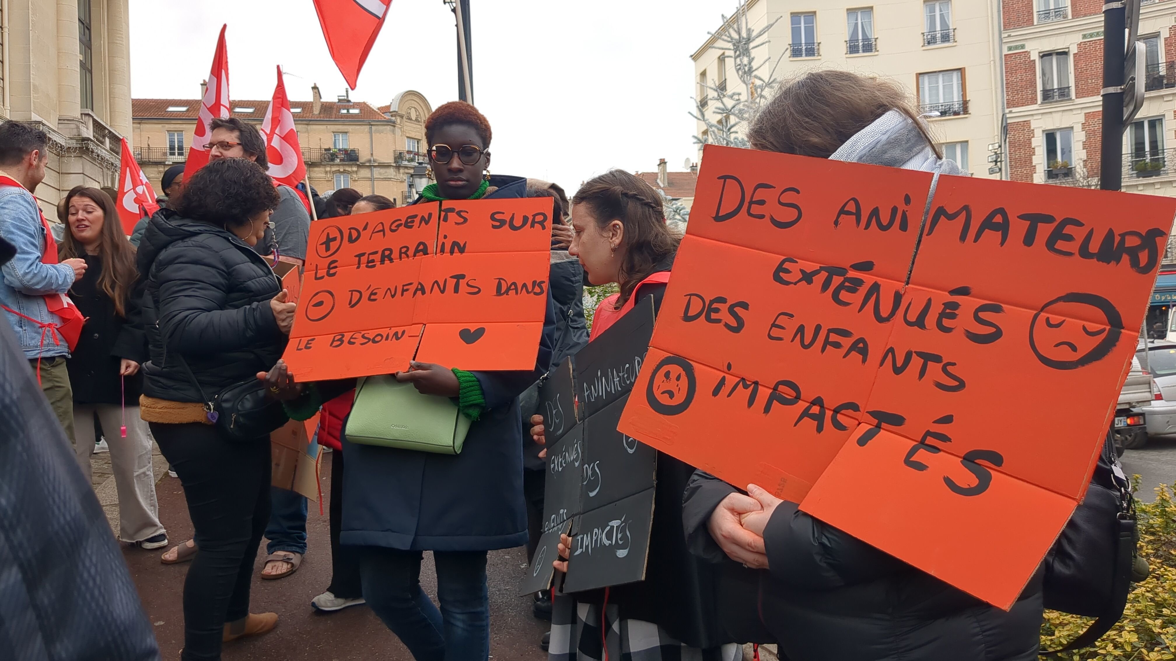 Saint-Maur-des-Fossés (Val-de-Marne), le 25 janvier 2024. Les animateurs périscolaires ont manifesté pour dénoncer leurs conditions de travail. LP/Antoine Coutin