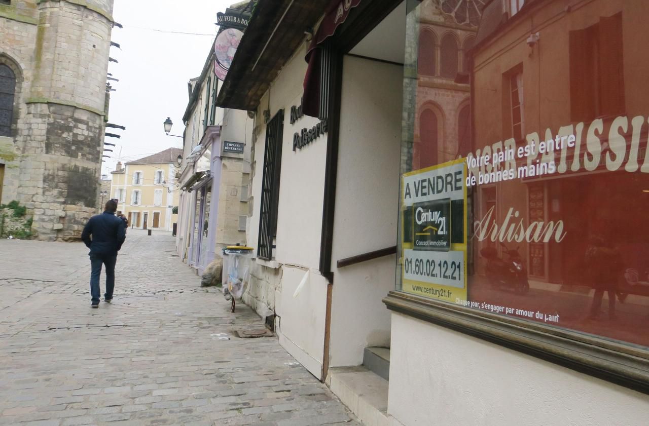 <b></b> Brie-Comte-Robert, le 12 janvier. La rue de l’Eglise compte plusieurs commerces vacants à quelques mètres l’un de l’autre. 