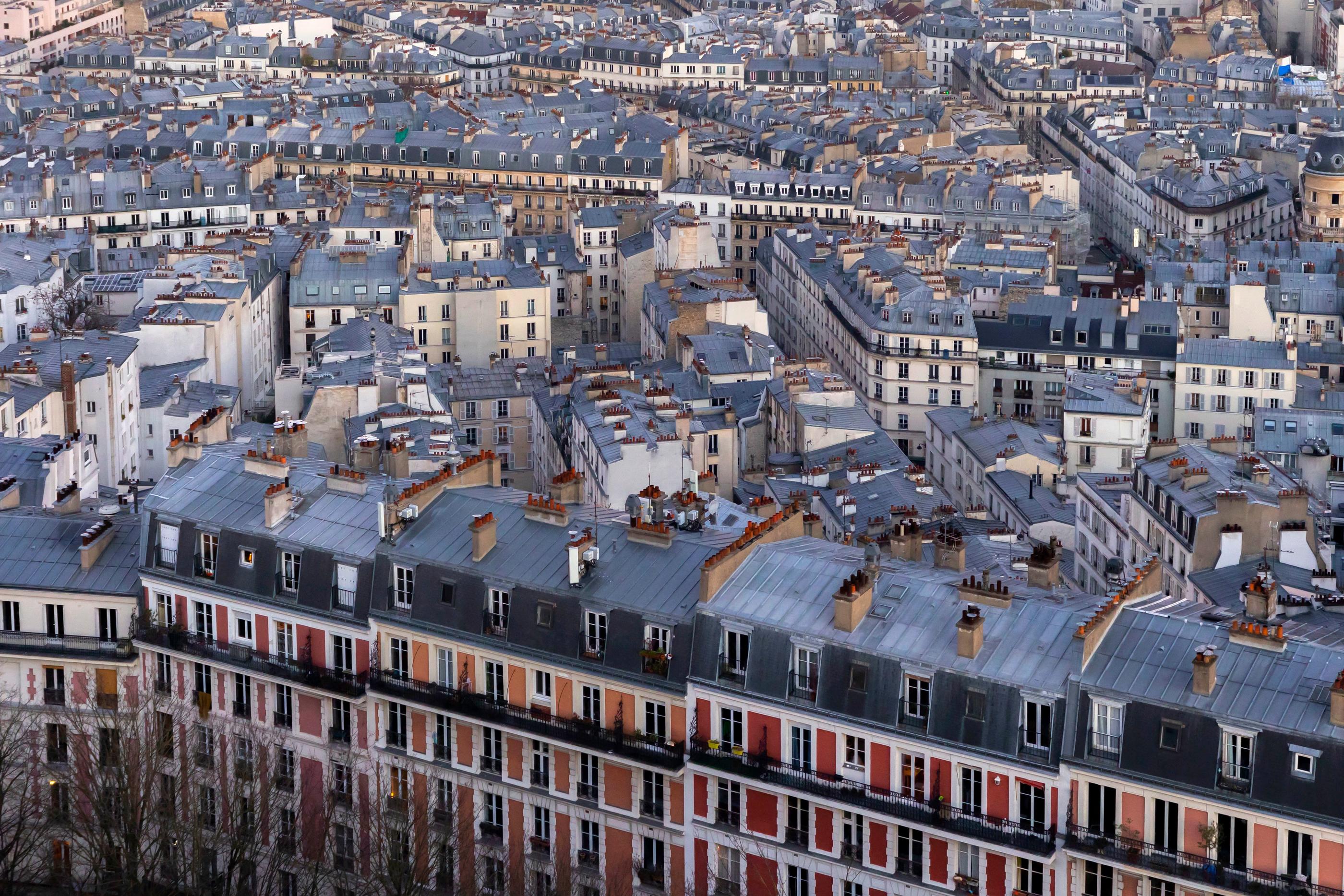 À 10 208 €/m2 en moyenne, le prix des appartements parisiens a atteint son plus bas niveau depuis la fin 2019. Mais il semble stopper sa baisse et pourrait bien remonter lentement dans les mois qui viennent. Vincent Isore/IP3