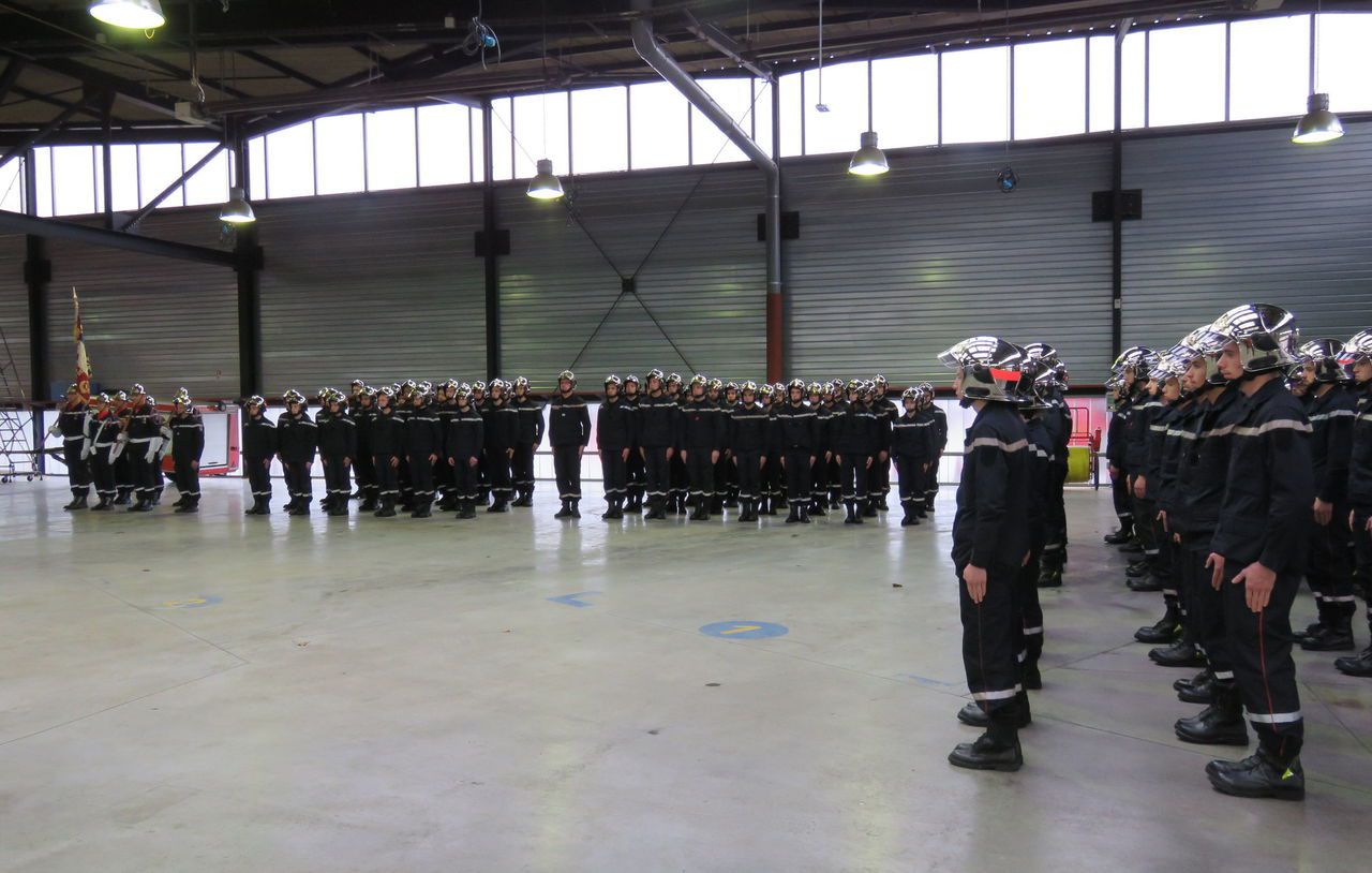 Fleury-Mérogis, 2018. Cette photo montre une cérémonie d'intronisation de sapeurs-pompiers volontaires à l’Edis (Ecole départementale d’incendie et de secours). C'est là que les faits qui seront jugés ce mercredi se seraient déroulés. LP/Nolwenn Cosson