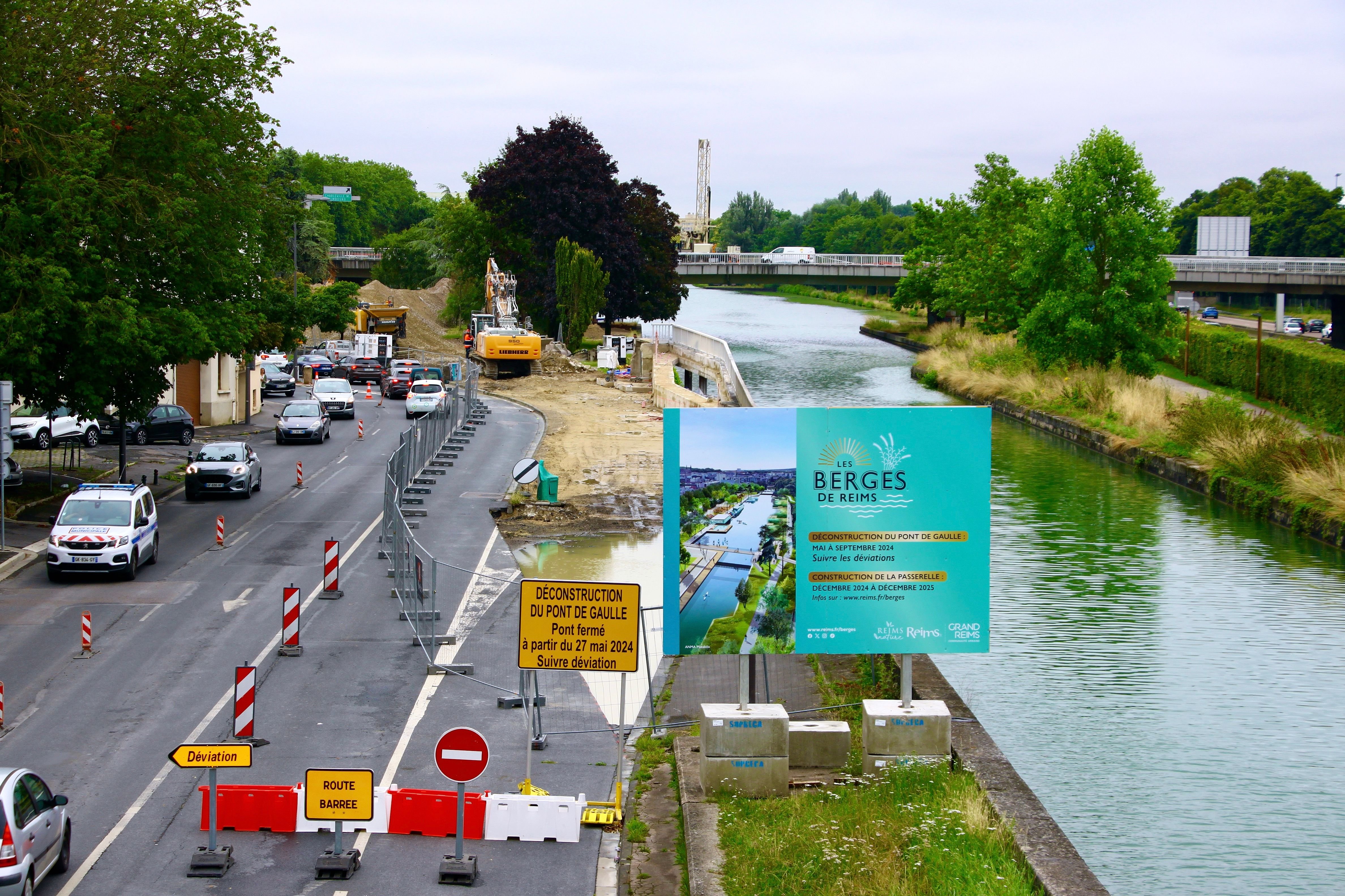 Le pont Charles-de-Gaulle disparaît petit à petit du paysage rémois. D’ici à début septembre, il devrait avoir complètement disparu. LP/Simon Ksiazenicki