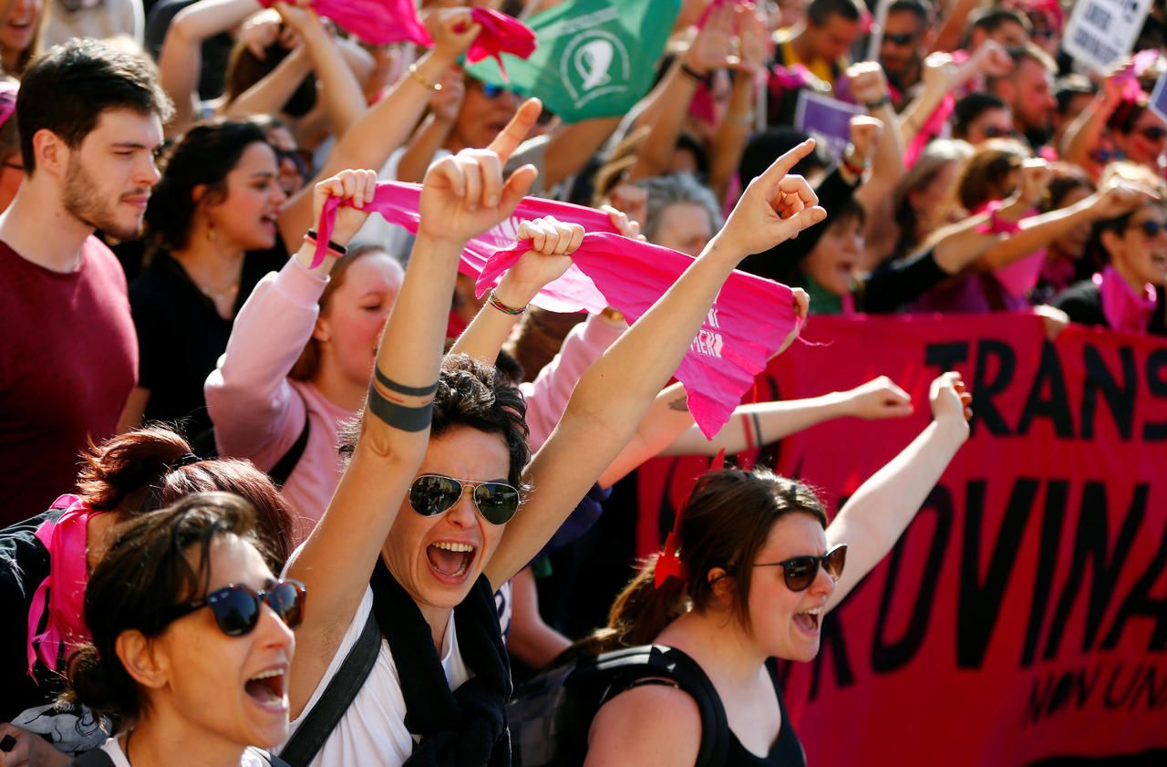<b></b> Des femmes mais des hommes sont venus d’Espagne, d’Allemagne, de Croatie, de Suisse, de Grande-Bretagne ou de Pologne pour protester ce week-end à Vérone.