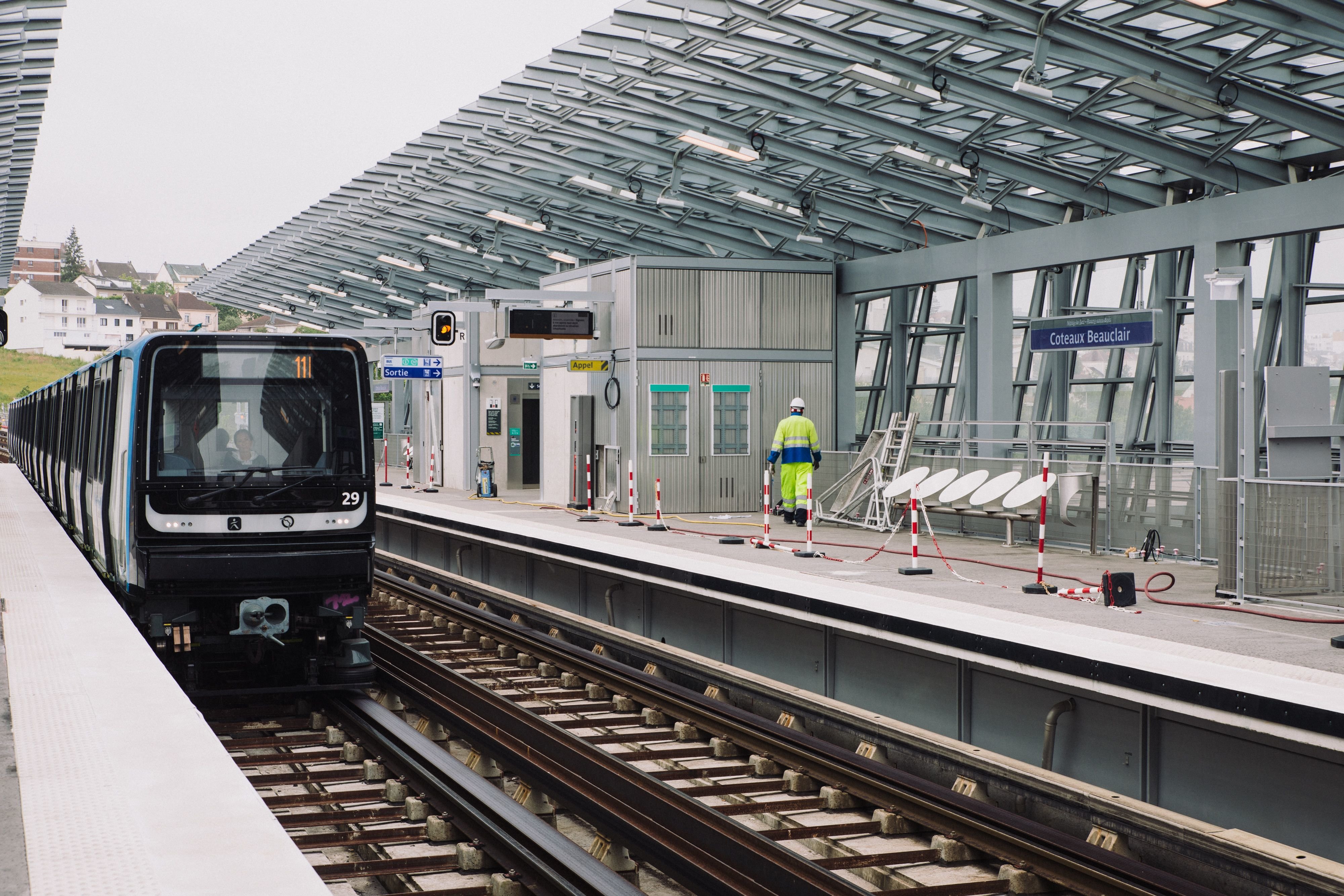 Rosny-sous-Bois. Les métros, qui circulent en marche à vide sur l'extension de la ligne 11 depuis plus d'un mois, vont accueillir leurs premiers voyageurs ce jeudi 13 juin. LP/Philippe Labrosse