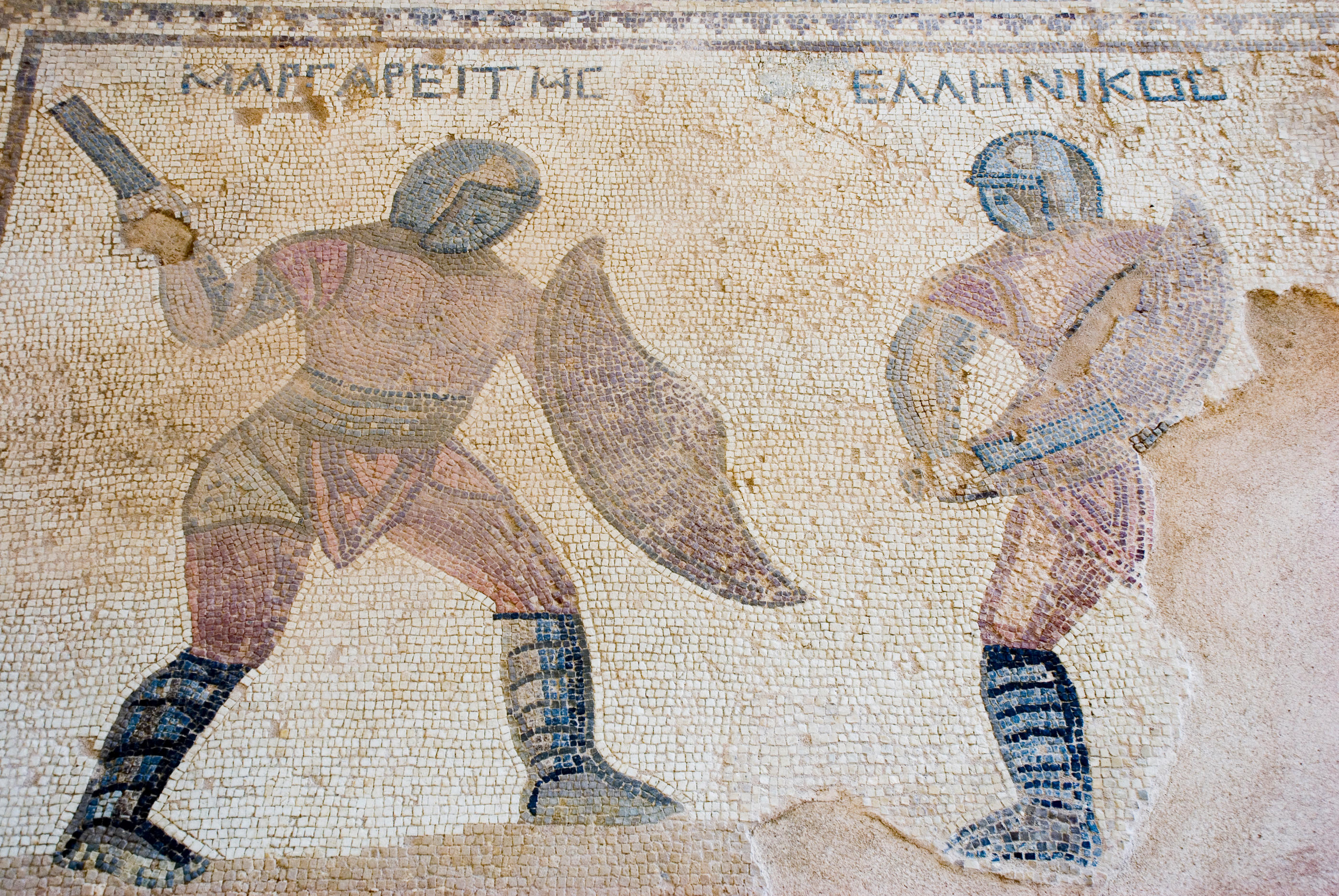 Contrairement à des idées reçues qui dépeignent les gladiateurs romains comme des hommes secs et musclés, ils ressembleraient plus aujourd’hui… à des sumos. Photo by Lusky