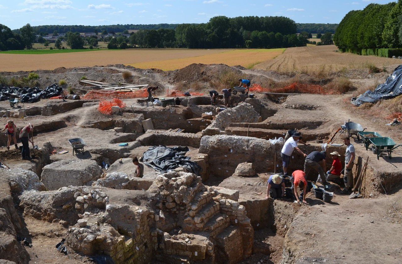 <b></b> Vendeuil-Caply. En plus des fouilles préventives, les archéologues travailleront en lien avec le musée archéologique sur le site du théâtre antique.