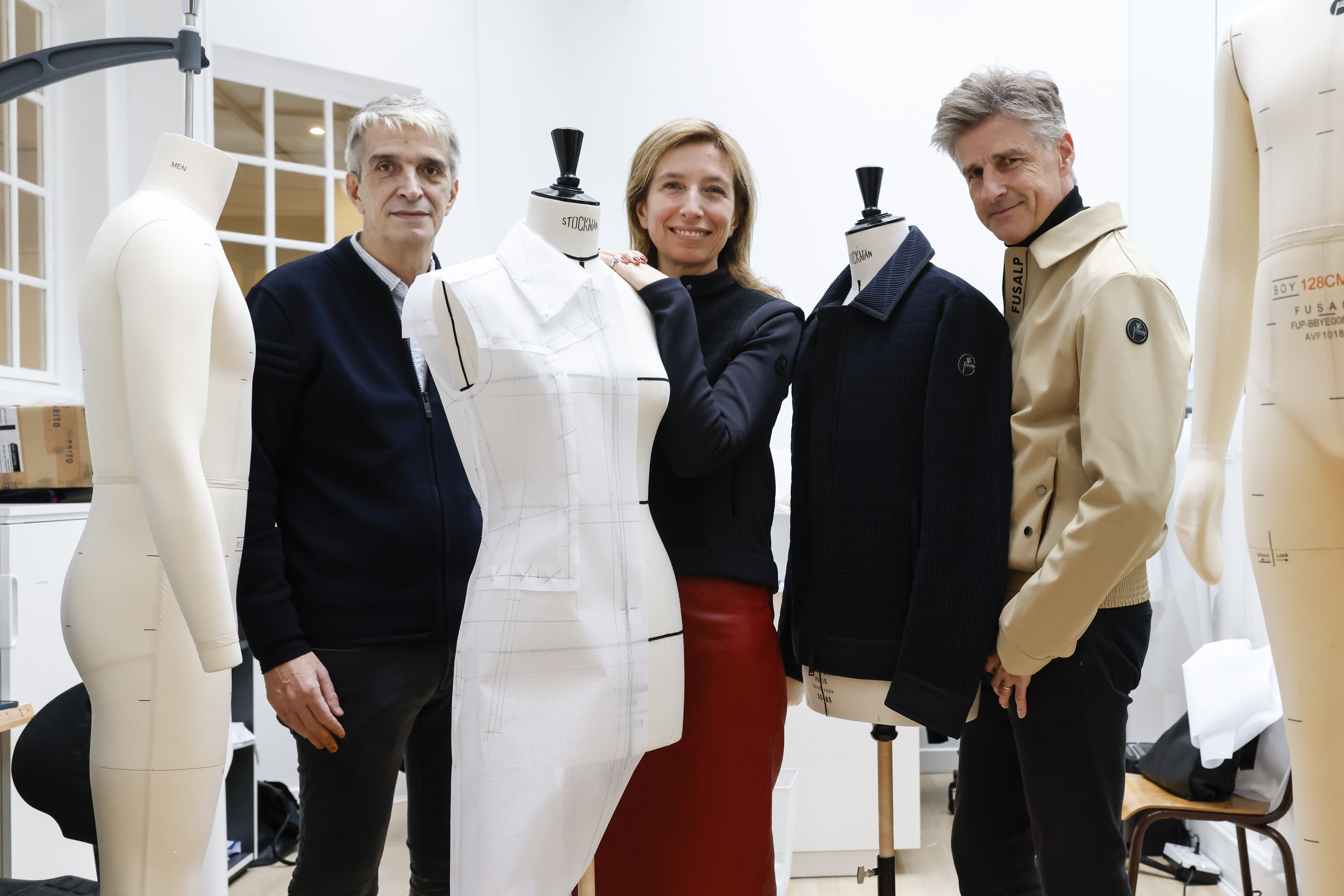 Paris, le 31 mars. Philippe (à gauche) et Sophie Lacoste sont les co-présidents de la marque de vêtements Fusalp et Alexandre Fauvet (à droite) en est le directeur général. LP/Olivier Corsan