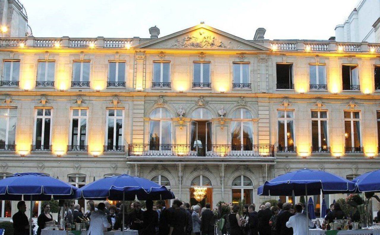 -Le Siècle : ces dîners qui nourrissent l'élite parisienne et beaucoup de fantasmes
