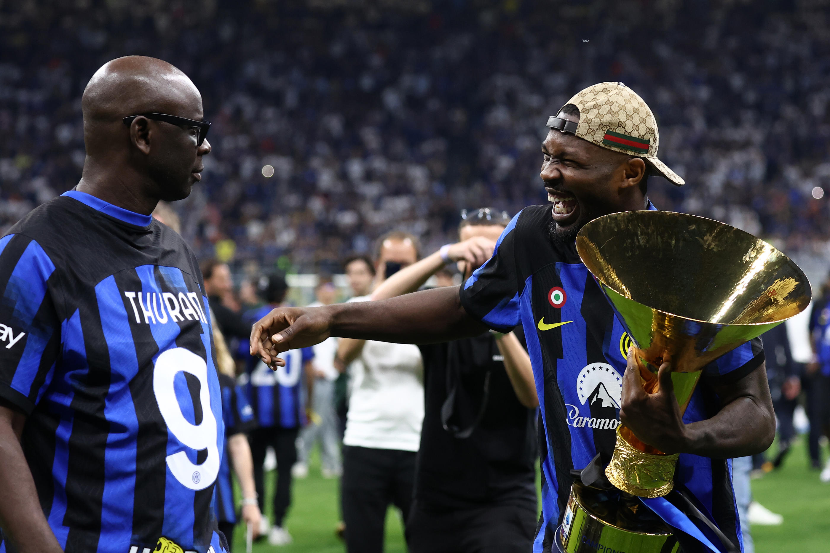 Lilian et Marcus Thuram ont célébré le titre de champion de l'Inter, même si le père n'a pas apprécié les provocations de son fils envers la Juventus. Icon Sport