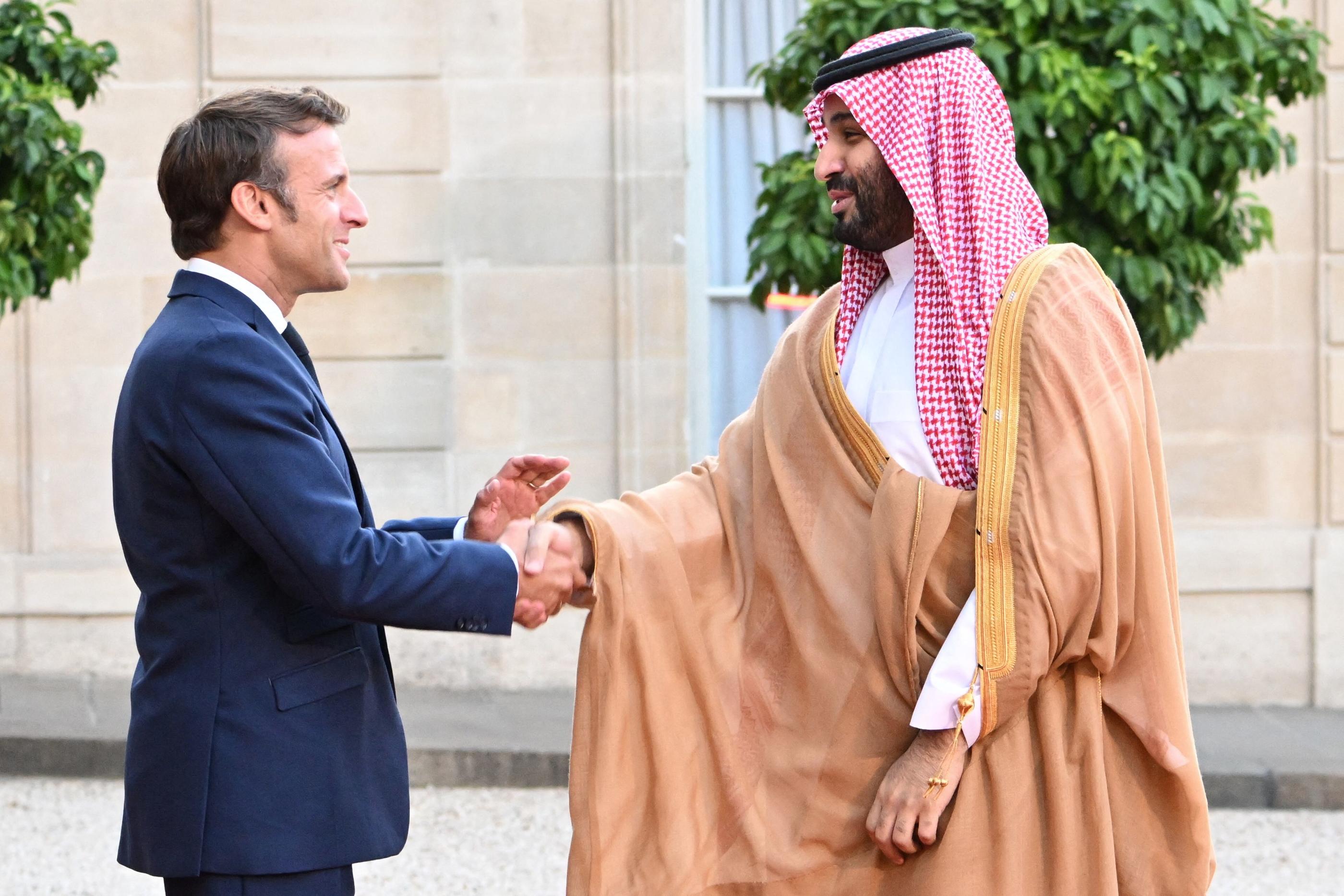 Paria depuis l'horrible assassinat du journaliste d'investigation Jamal Khashoggi en 2018, c'est le grand retour du prince héritier saoudien Mohammed ben Salmane. AFP/Bertrand GUAY