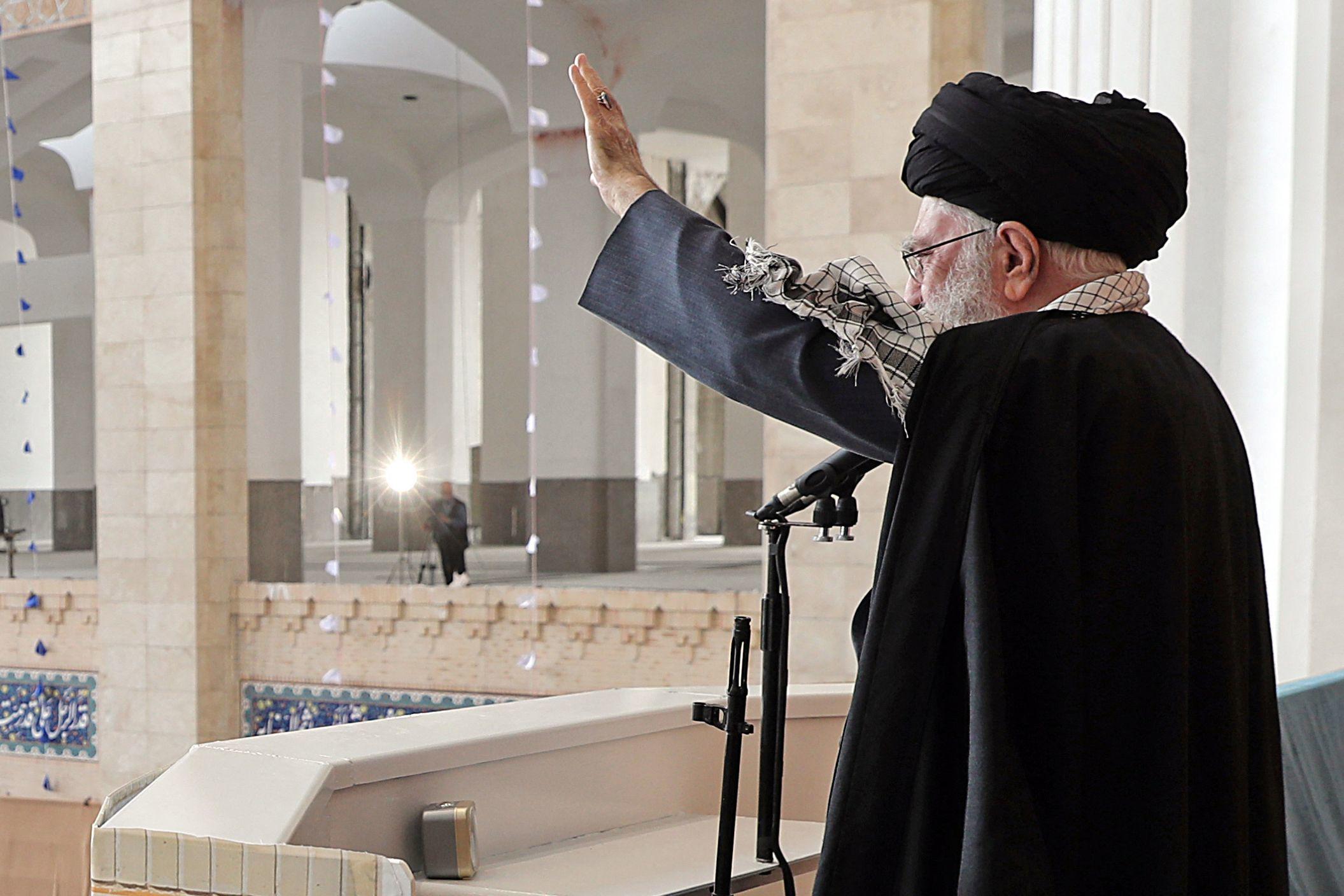 L’ayatollah Khamenei, le guide suprême iranien dans un discours retransmis à l’occasion de l’Aïd el-Fitr, la fête marquant la fin du mois de jeûne musulman du ramadan a réitéré ses menaces contre Israël. AFP
