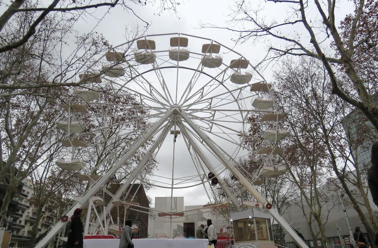 Le fonds de dotation Montreuil solidaire a, par exemple, servi à financer l’installation de la grande roue sur la place de la mairie pour les fêtes en 2019. (Illustration) LP/Hélène Haus