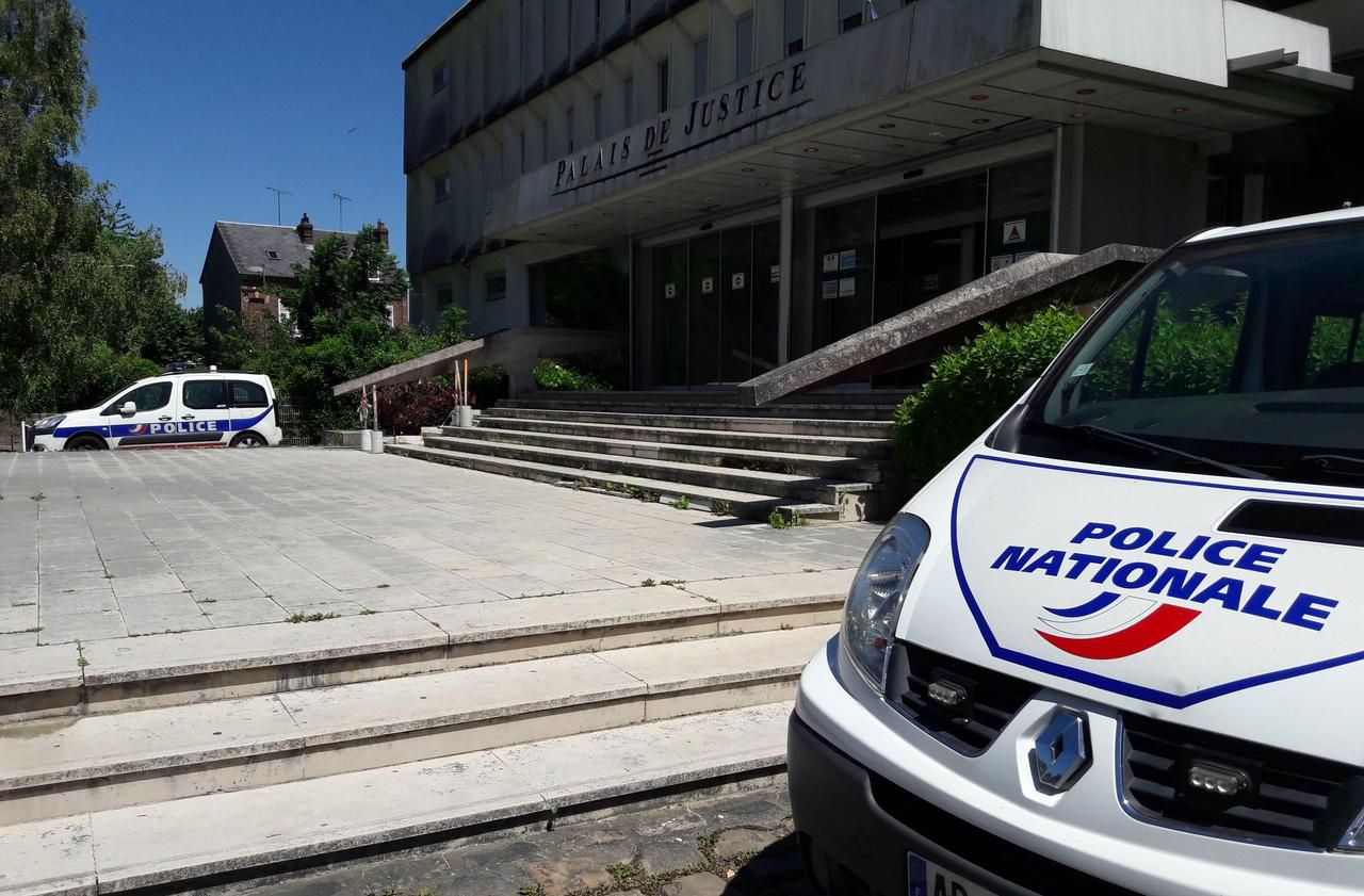 <b></b> Beauvais. Une certaine tension a entouré le dernier jour de ce procès où étaient jugées 12 personnes depuis lundi.