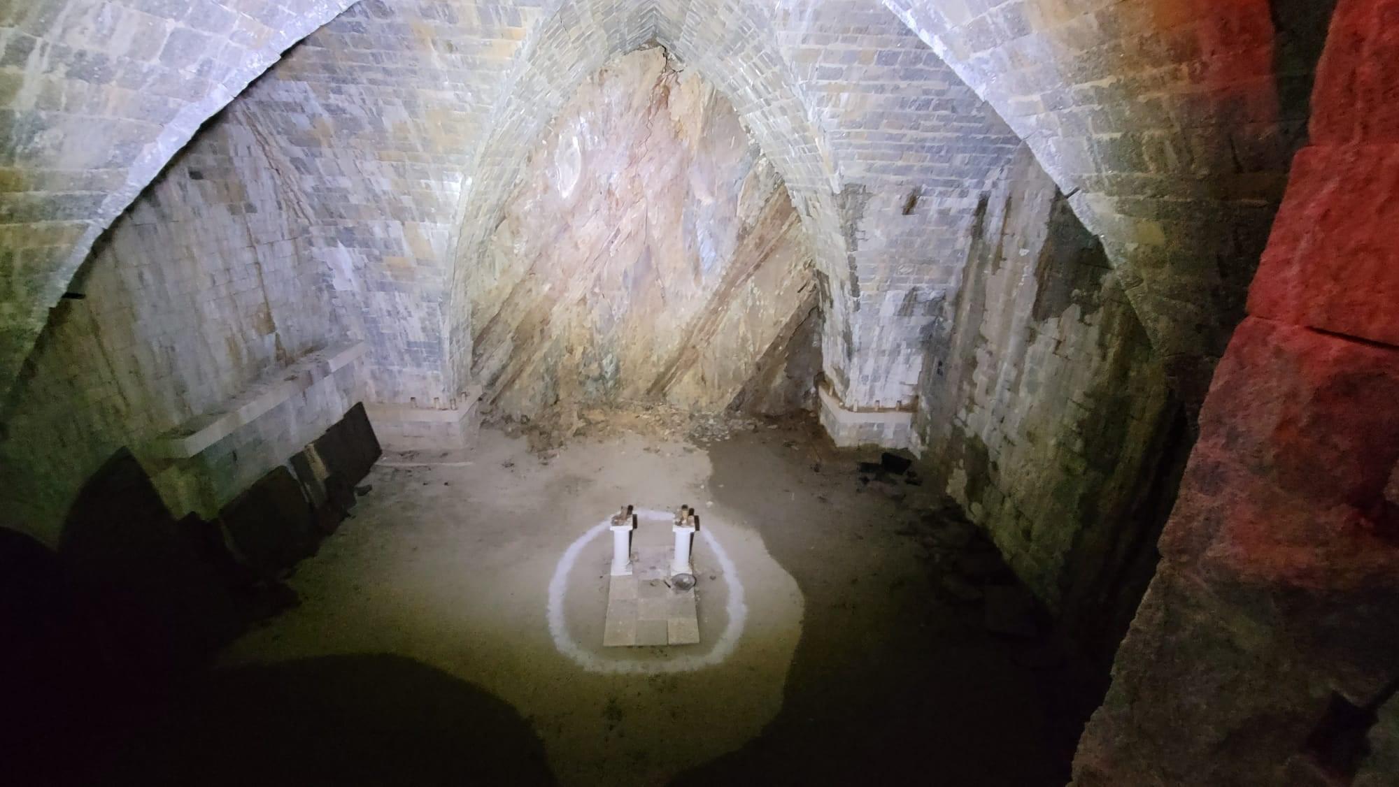 Lors d'une de leur exploration urbaine dans un château abandonné situé sur la commune de Trébons (Hautes-Pyrénées), trois jeunes ont découvert un crâne et des ossements probablement d’origine humaine. Jo Urbex