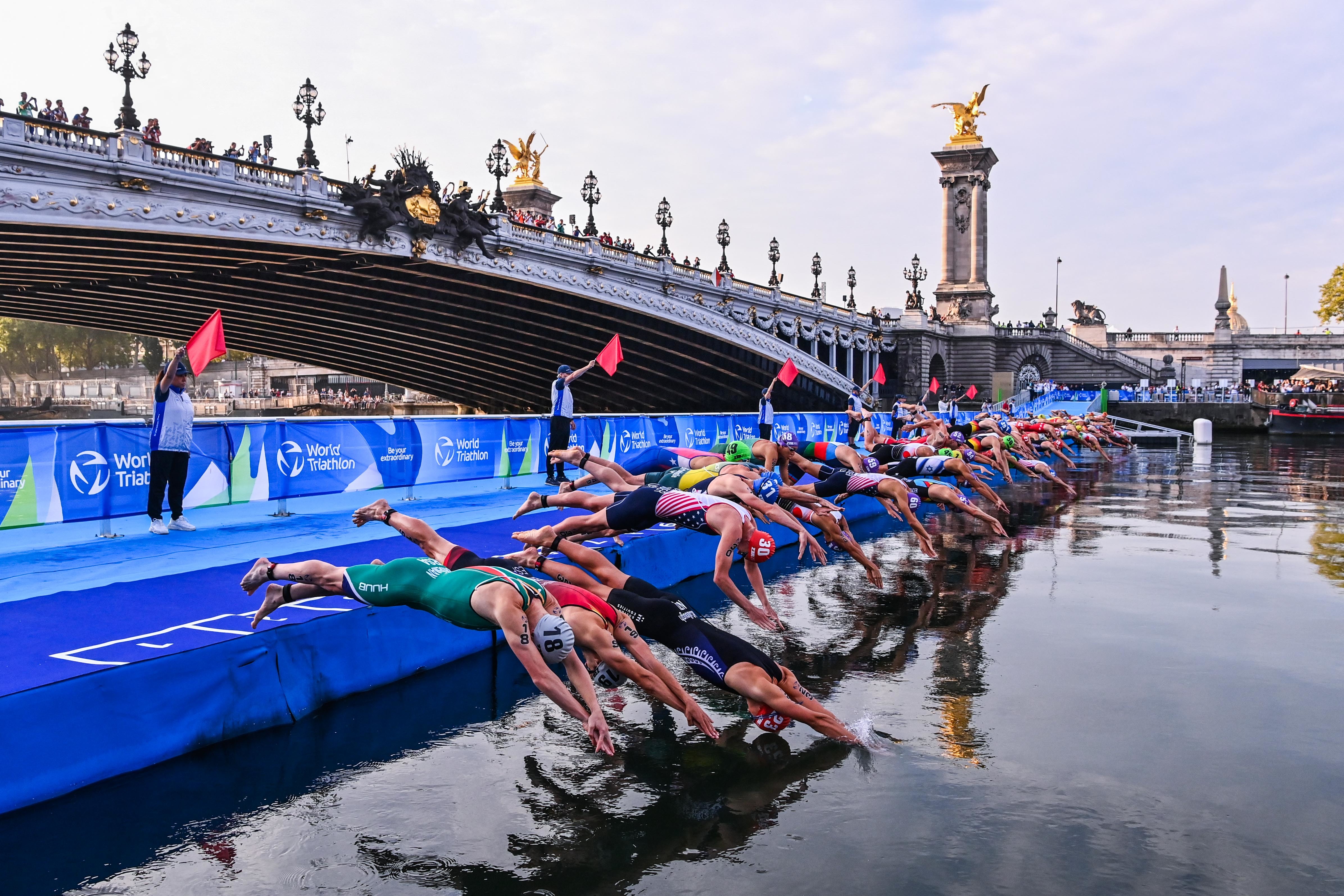 Le premier entraînement de triathlon prévu dans la Seine ce dimanche a été annulé. Icon Sport/Anthony Dibon