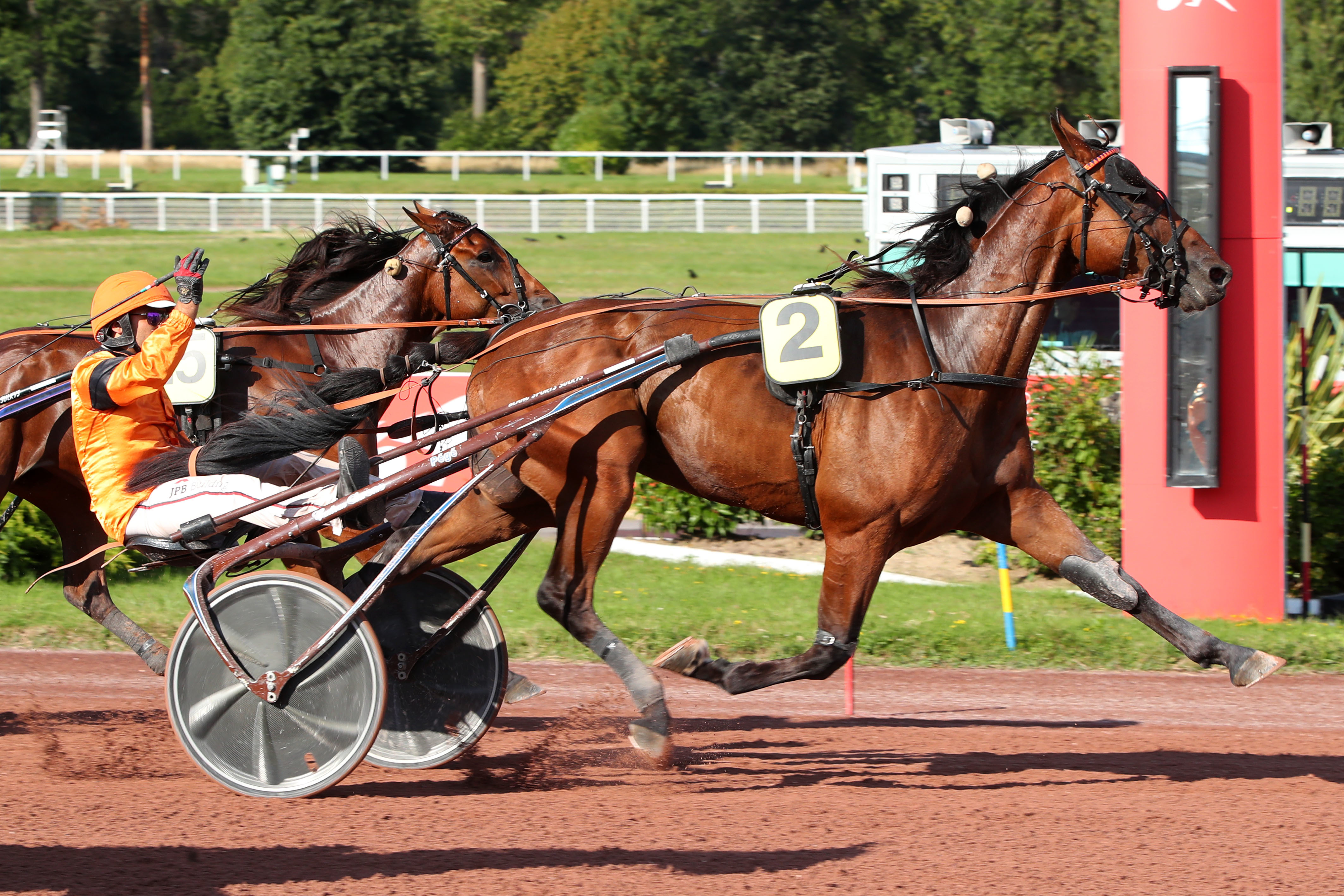 Enghien (Val-d'Oise) , le 10 Août 2023. Indy de Jyr impressionne pour remporter son premier quinté. SCOOPDYGA