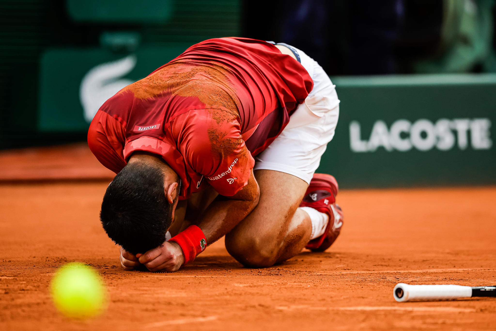 Novak Djokovic souffre d'une lésion du ménisque médial du genou droit, décelée à la suite d'une IRM réalisée aujourd'hui. Icon sport