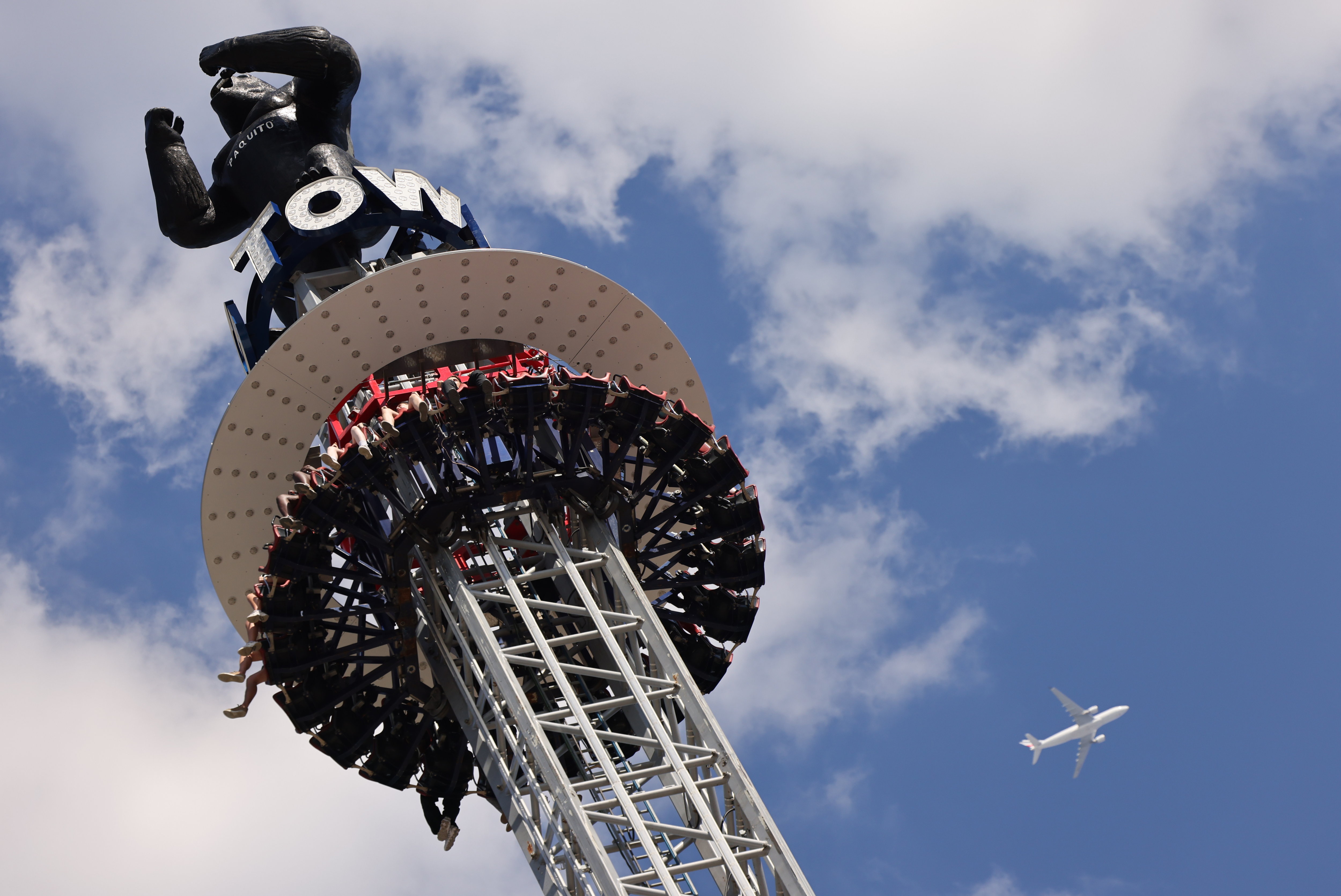 Saint-Germain-en-Laye. Les amateurs de sensations fortes pourront simuler une chute libre sur la « Mega King Tower ». LP/Arnaud Journois
