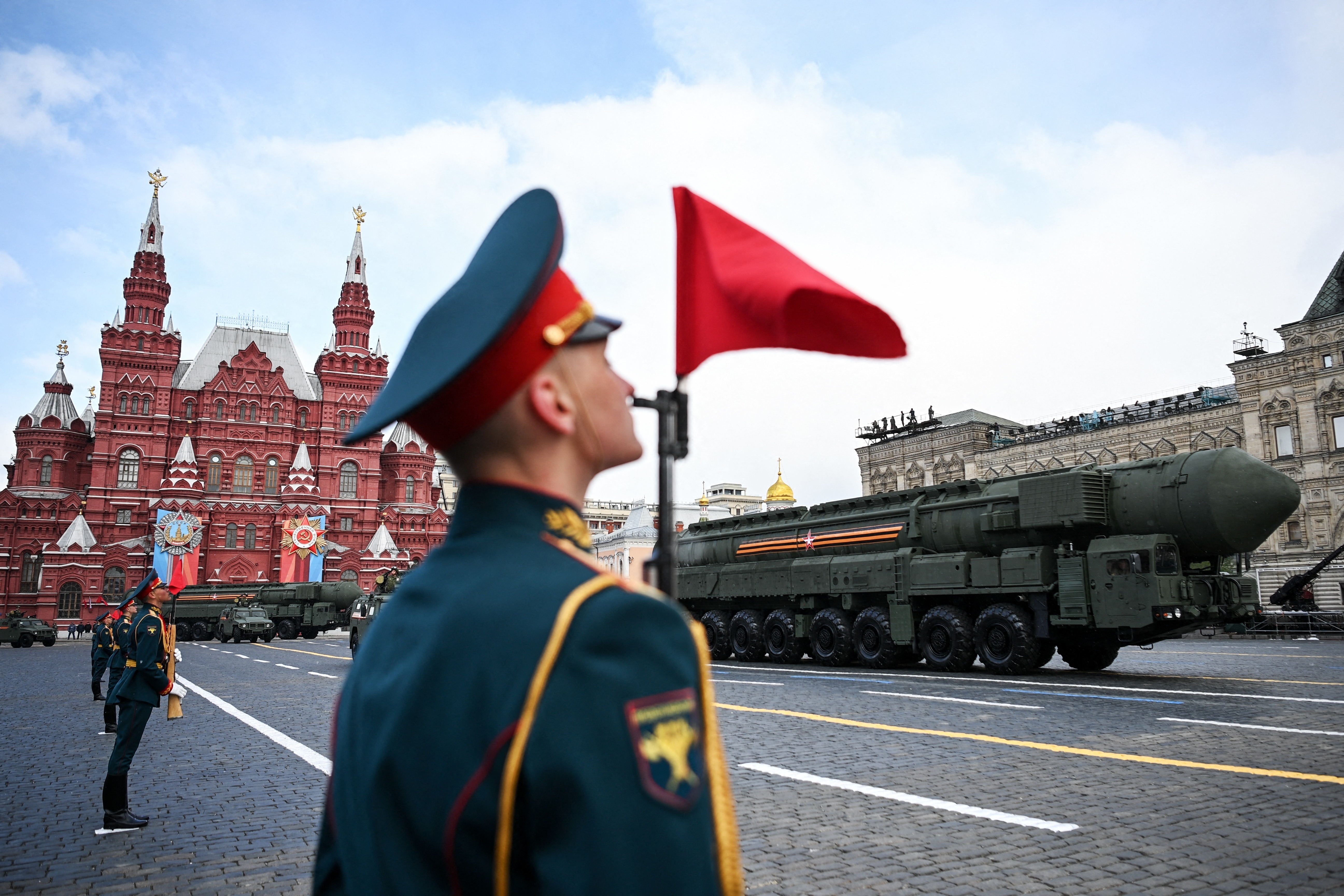 Malgré des démonstrations de force régulières, ici lors de la dernière parade militaire du 9 mai à Moscou, le risque d’une utilisation de l’arme nucléaire par la Russie apparaît "très faible" au chercheur Bruno Tertrais. ABACA/Sputnik/Sergey Bobylev
