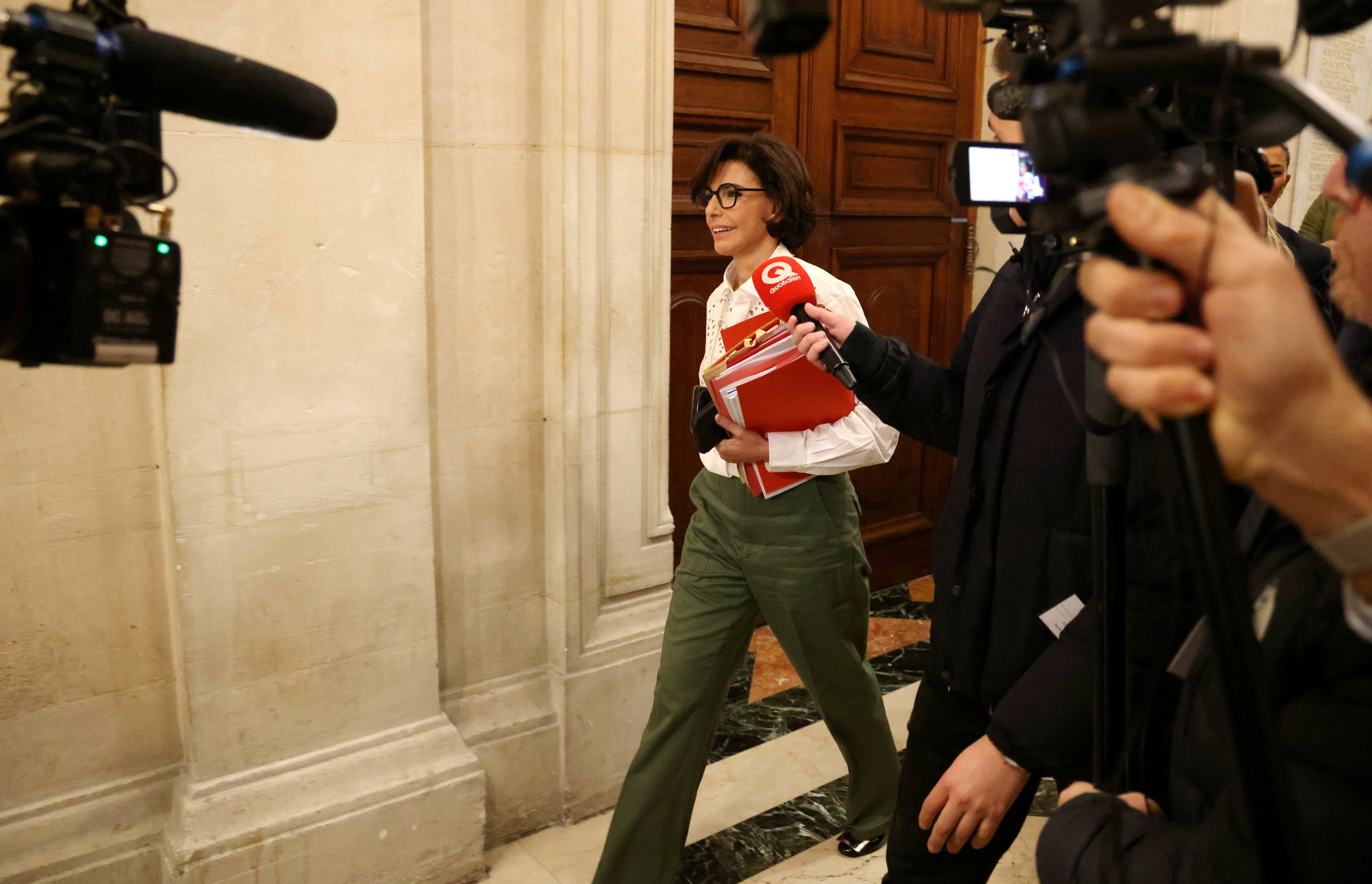 L'arrivée de Rachida Dati, qui sera restée moins de deux heures dans l’hémicycle du Conseil de Paris, ce mardi à l'Hôtel de Ville, n'est pas passée inaperçue. LP/Jean-Baptiste Quentin