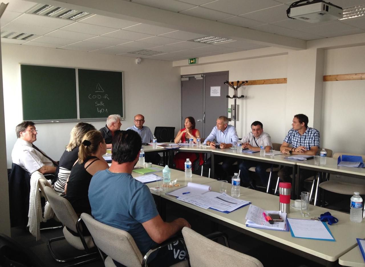 <b></b> Savigny-le-Temple, le 27 juin. La première réunion du chantier bénévole pour le petit Enzo s’est déroulée à la mairie, qui soutient l’initiative.