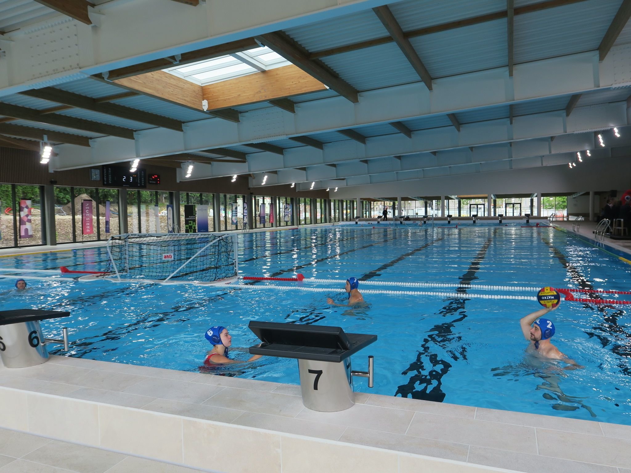 Aubervilliers (Seine-Saint-Denis), ce mardi 7 mai 2024. La piscine Camille-Muffat servira de site d'entraînement pour les épreuves de water-polo pendant les Jeux olympiques. LP/Anthony Lieures