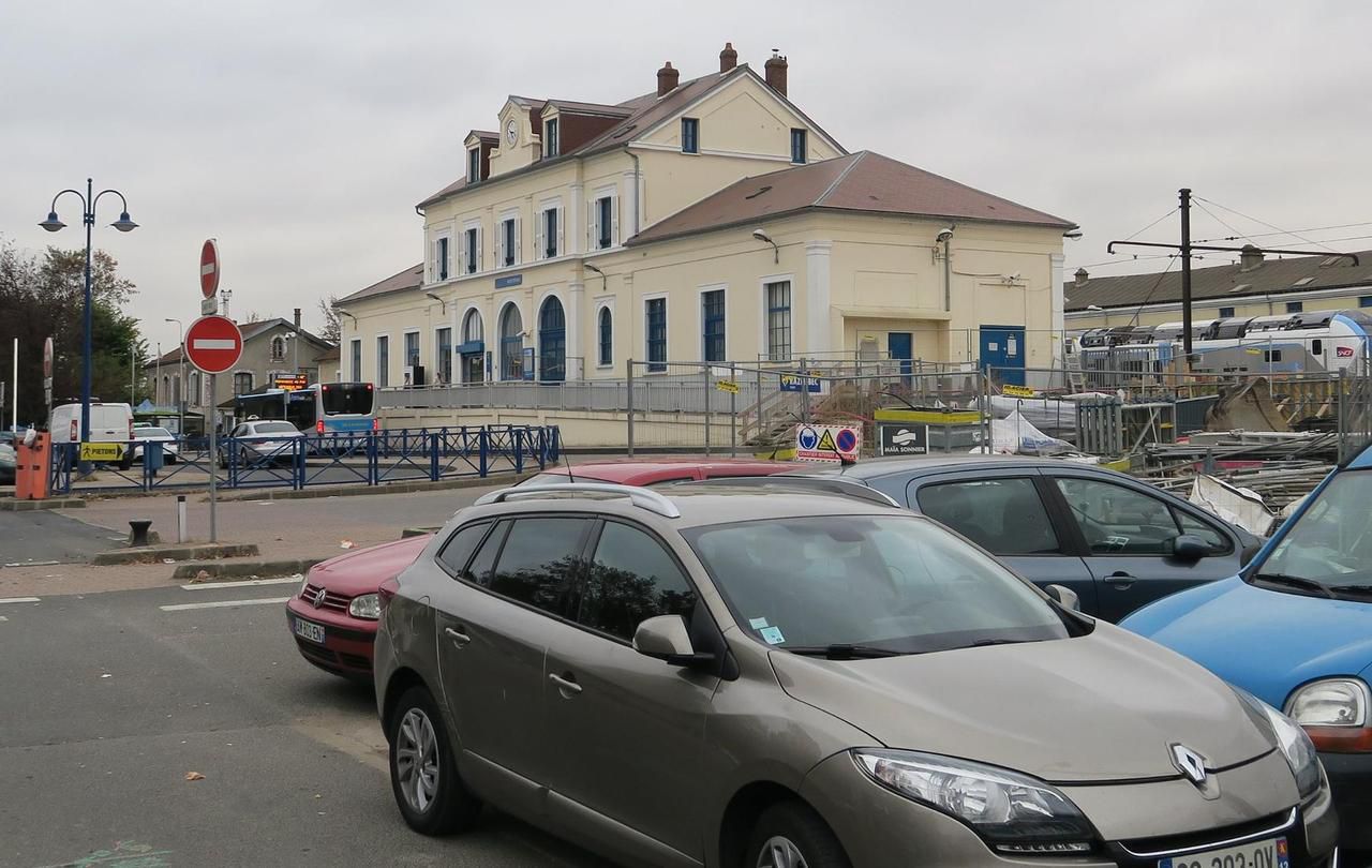 Dans la nuit de mercredi à jeudi, une femme sans-abri d’origine polonaise a été agressée sexuellement à proximité de la gare de Montereau-Fault-Yonne. LP/F.L.