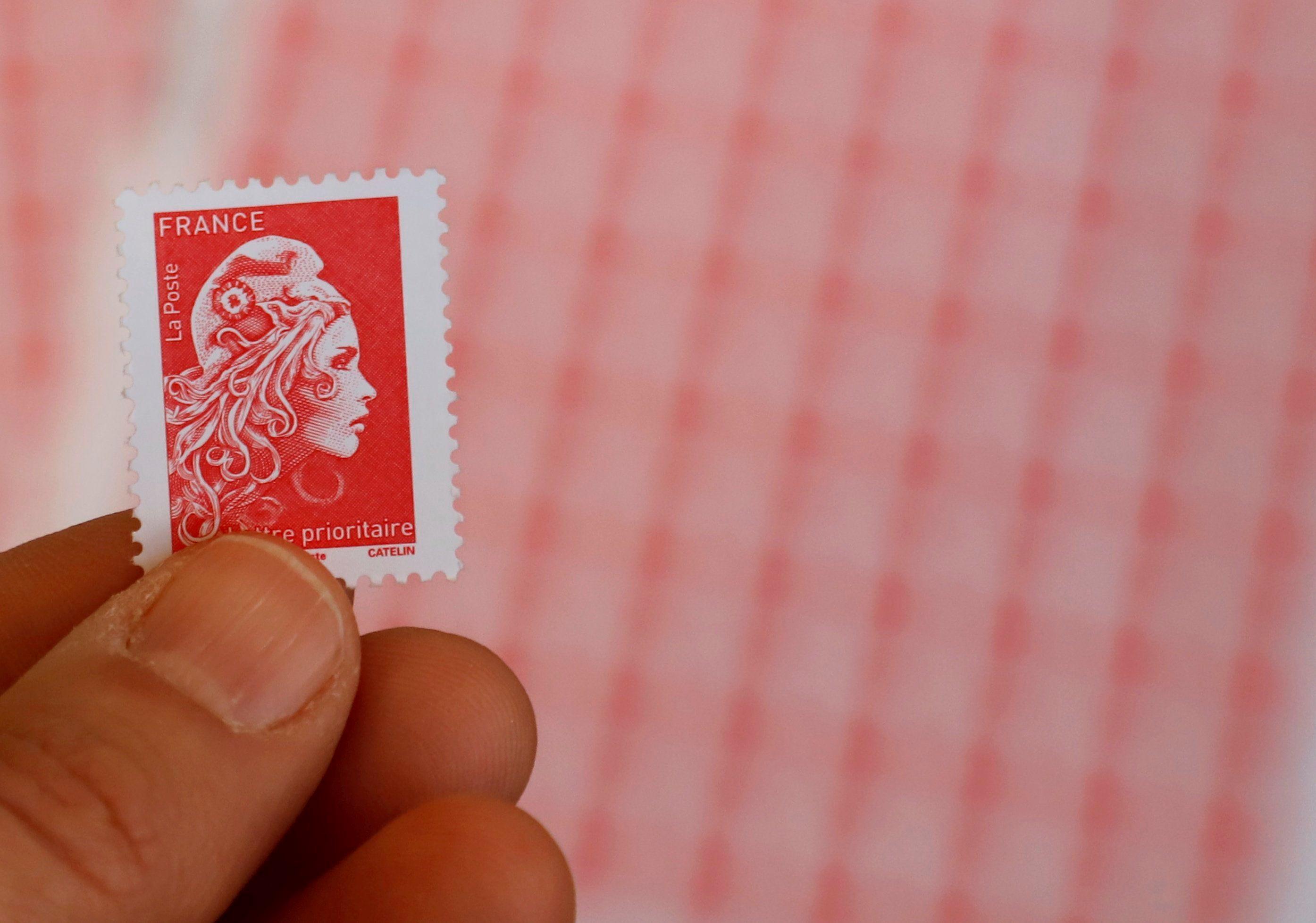 La Poste annonce la suppression du timbre rouge au 1er janvier 2023