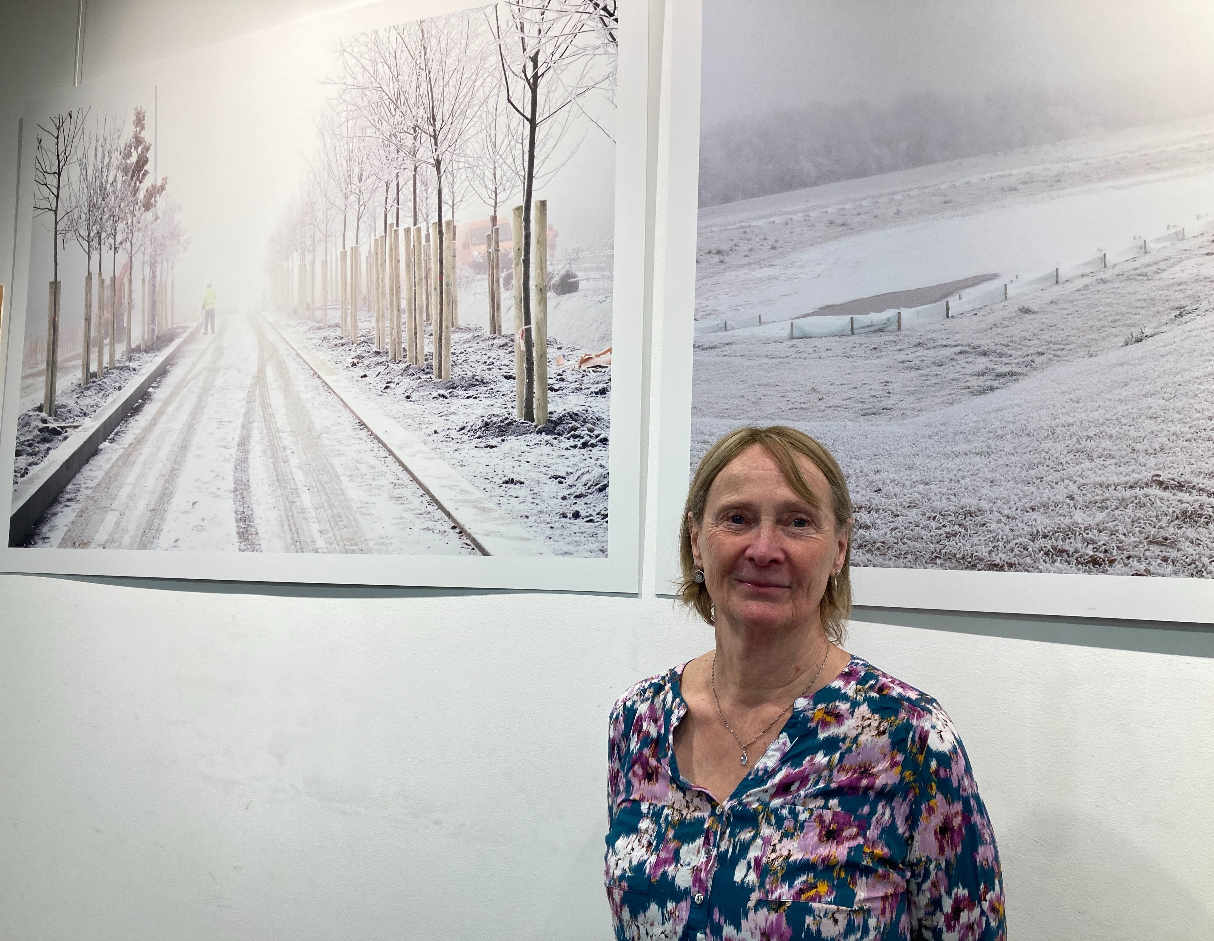Palaiseau, samedi 14 janvier 2023. Yolande Potier, photographe amateur, expose sa collection "Brouillard givrant" à la MJC locale jusqu'au 29 janvier. LP/B.S.