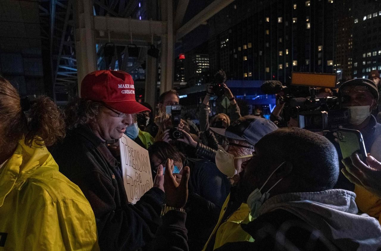 US presidential election: tensions in Detroit and Phoenix, demonstration in New York