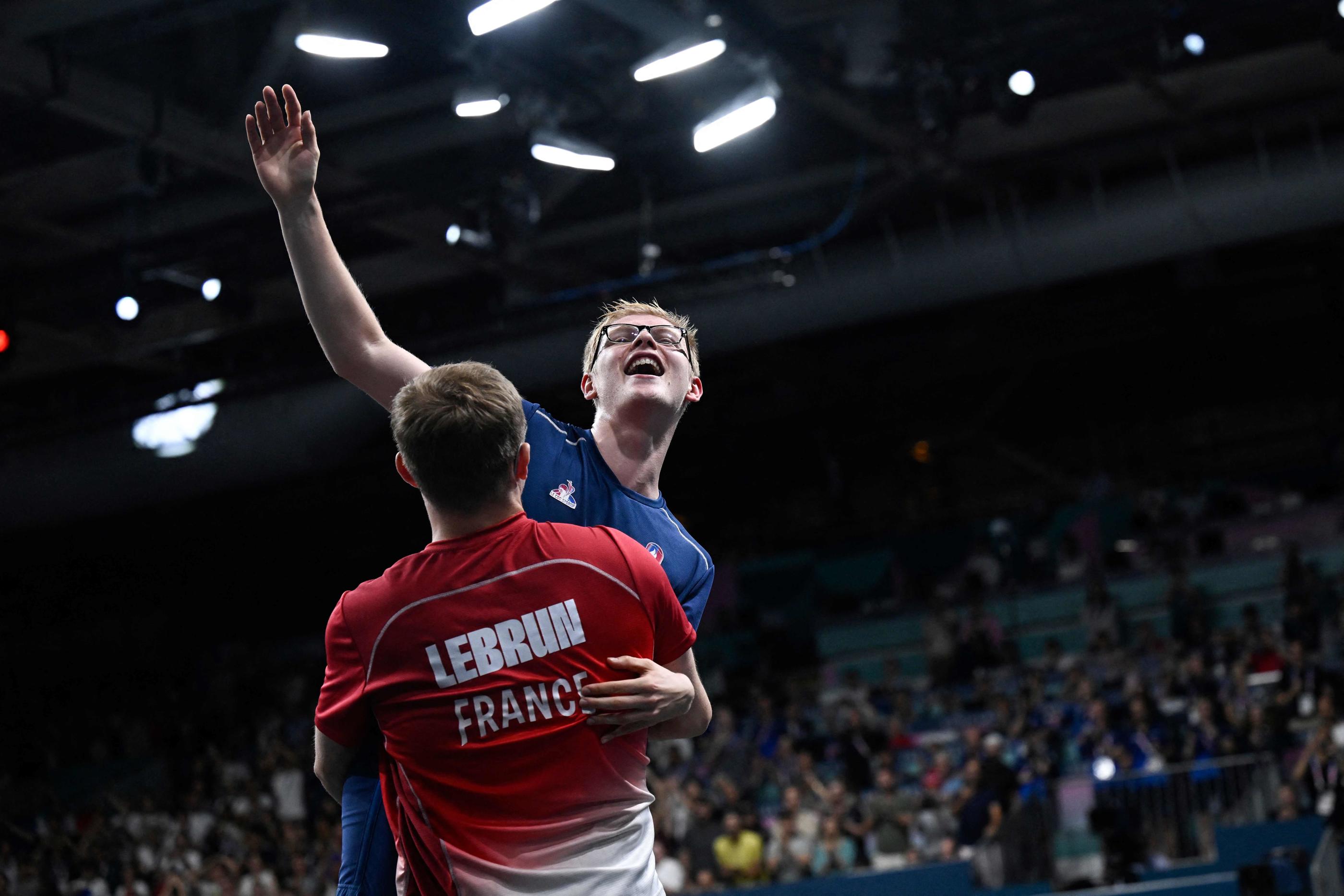 Alexis et Félix Lebrun ont fait un passage remarqué au club France vendredi soir. AFP/Wang Zhao