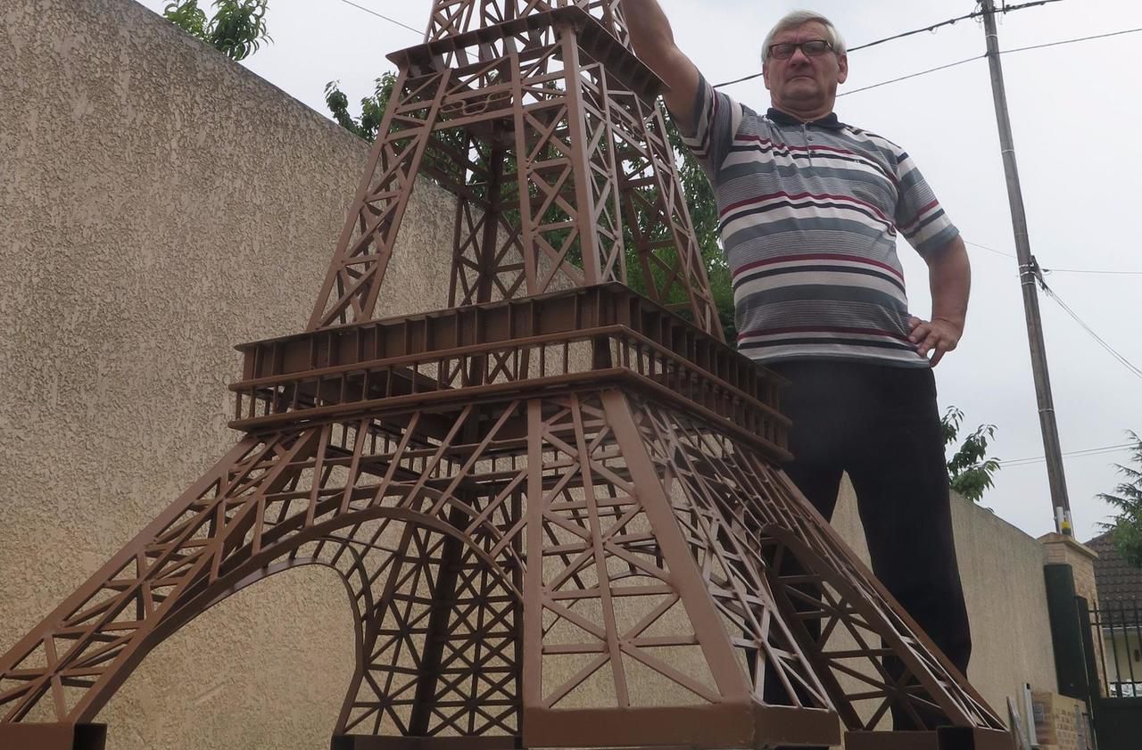 Essonne : ce retraité a bâti une tour Eiffel devenue la star du Tour de  France - Le Parisien