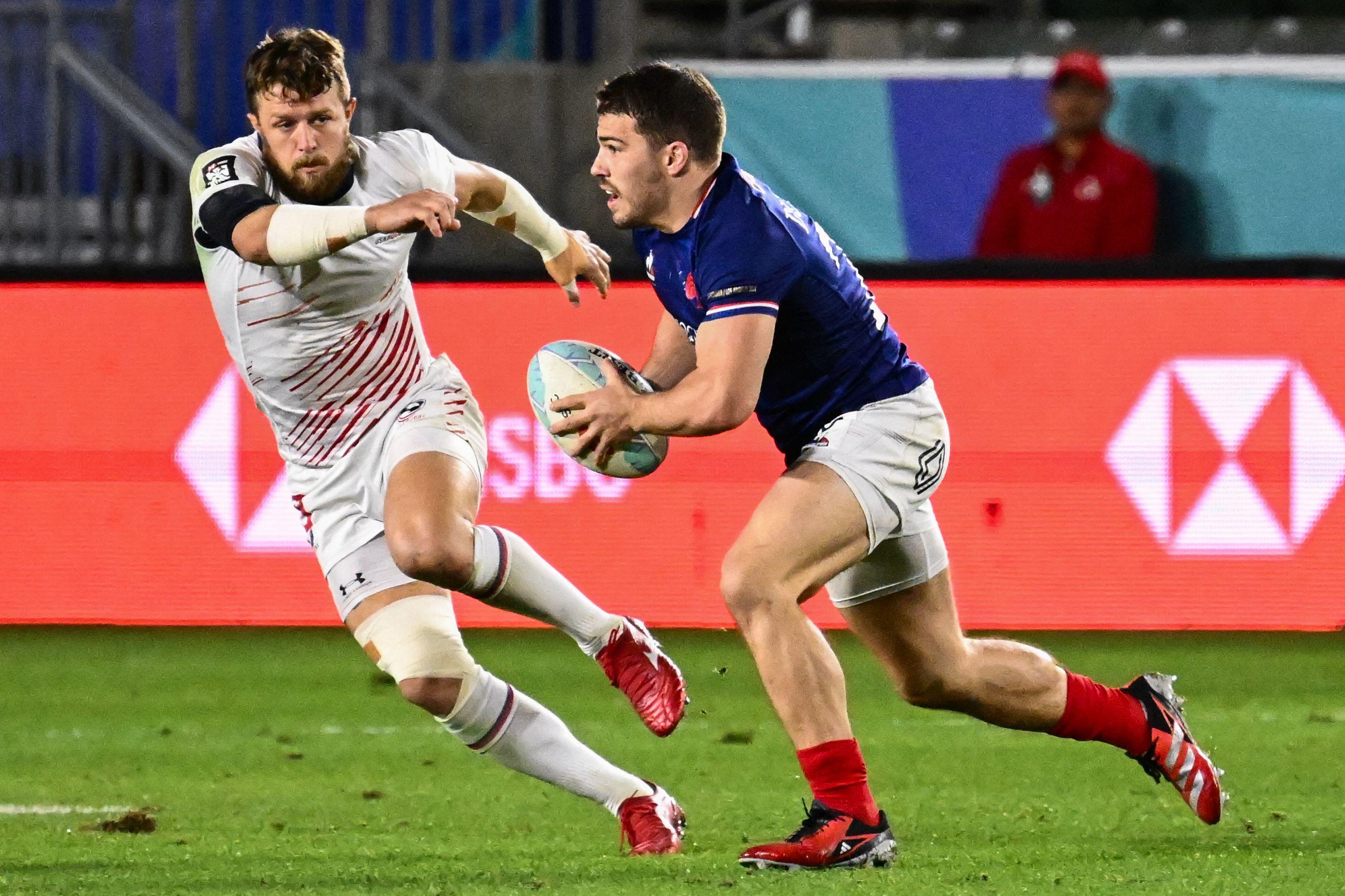 Antoine Dupont a inscrit un nouvel essai avec l'équipe de France de rugby à 7, dans la nuit de samedi à dimanche face aux États-Unis. AFP/Patrick T. Fallon