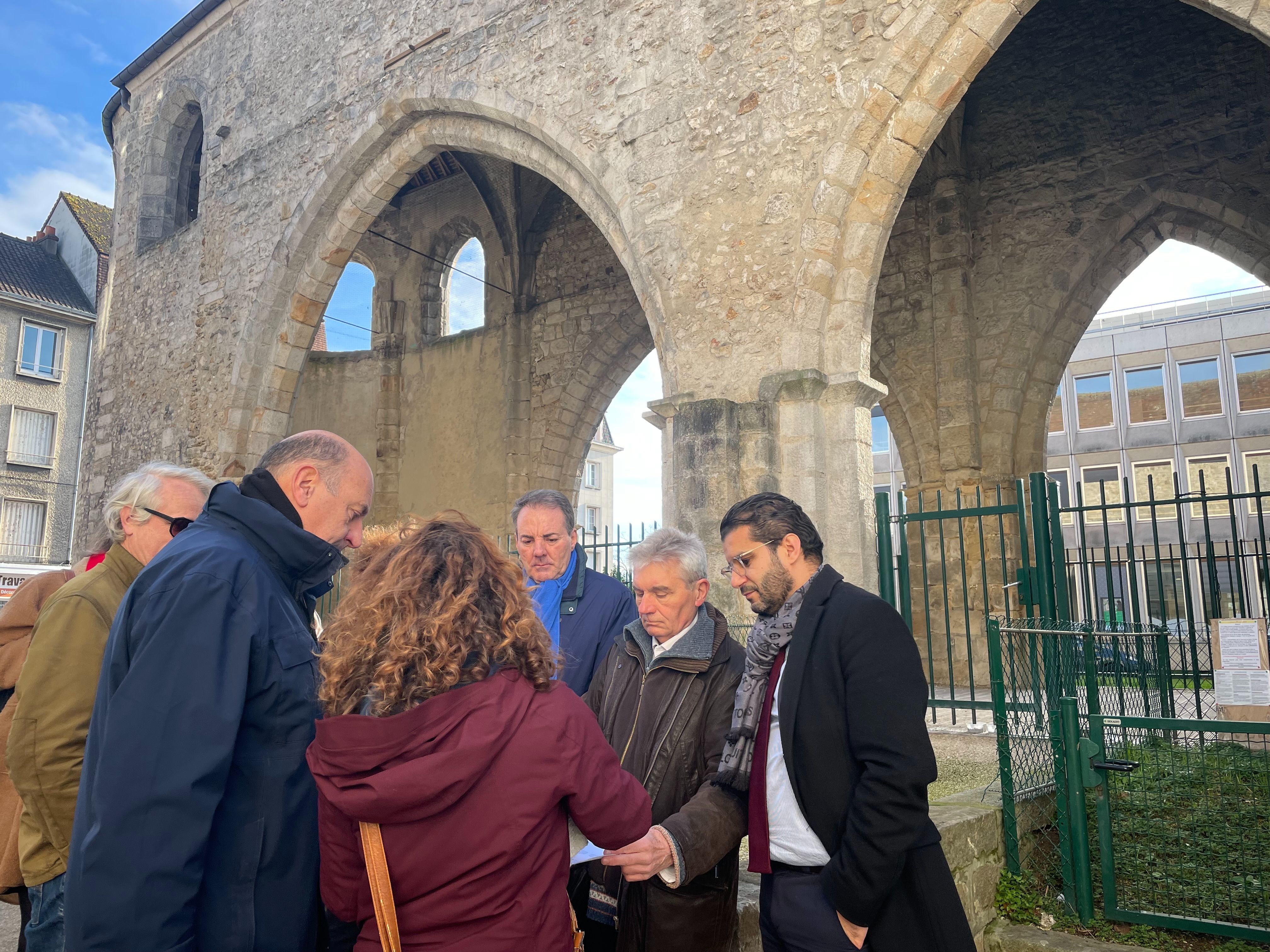 Le 2 février, les élus de Melun (Seine-et-Marne) ont visité le prieuré Saint-Sauveur et sa crypte, qu'ils prévoient de réhabiliter au public
