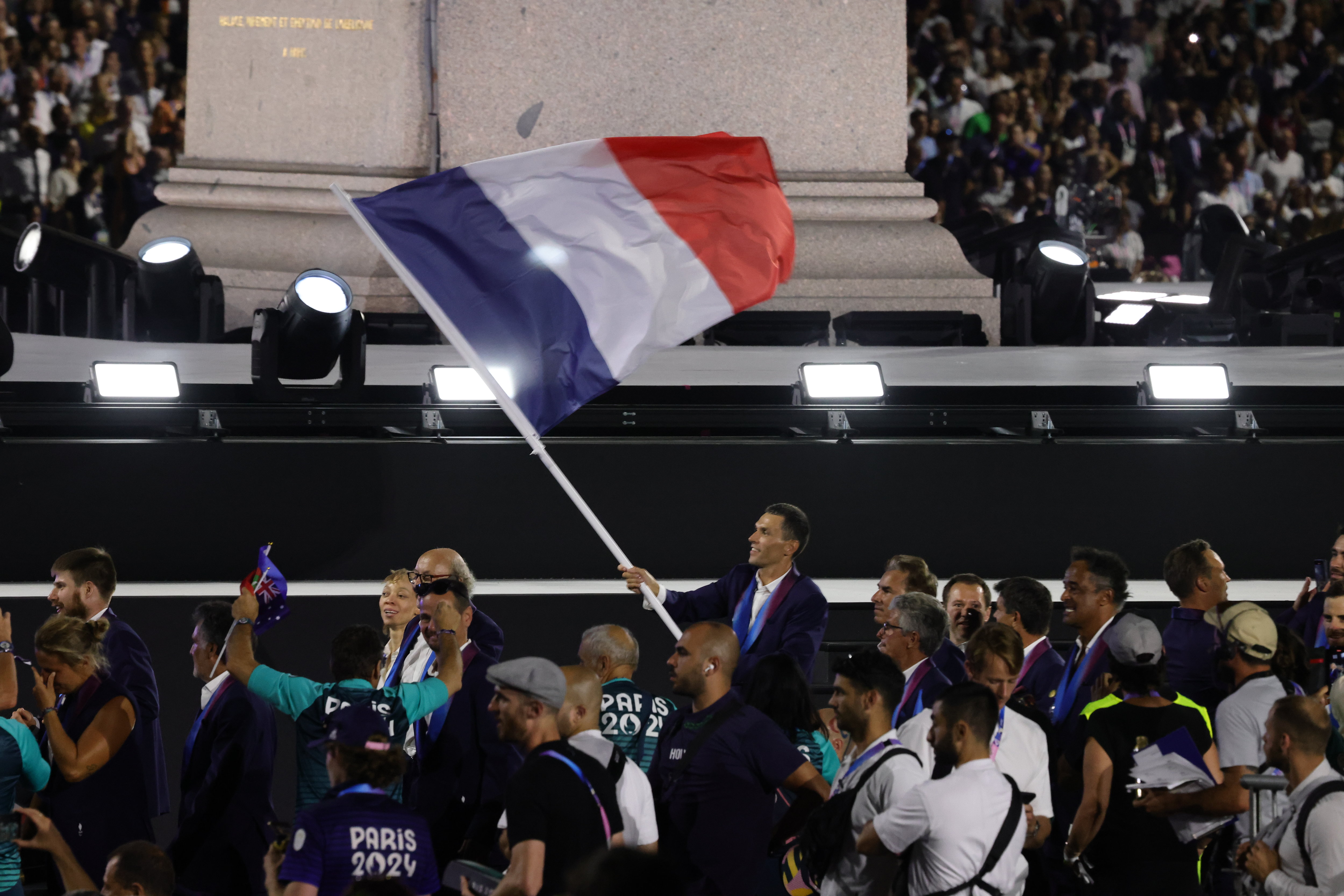 Alexis Hanquiquant et 150 para-athlètes français ont défilé sur la place de la Concorde. LP / Olivier Arandel 

d�l�gation de la France