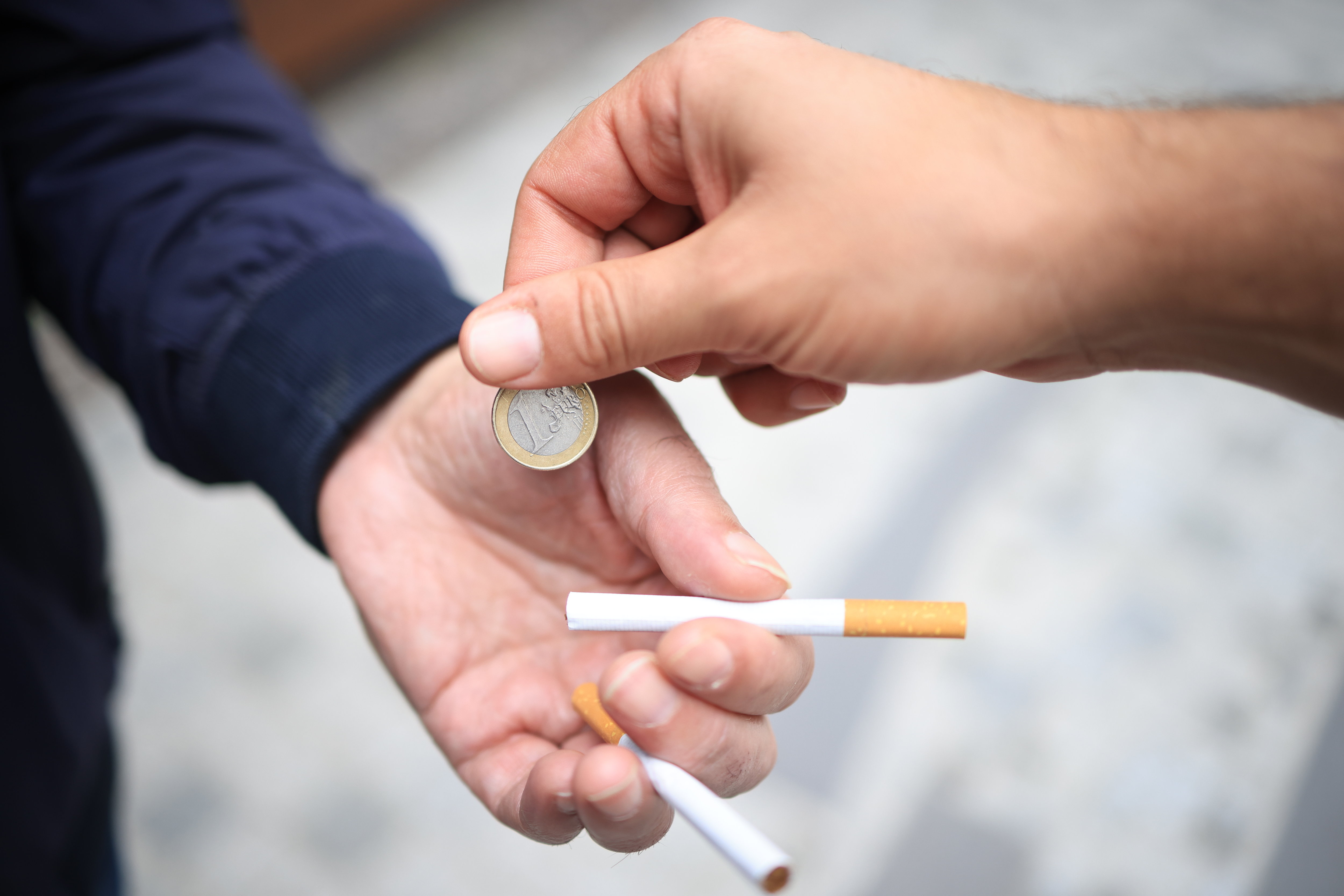 Le business (illégal) des cigarettes à l’unité