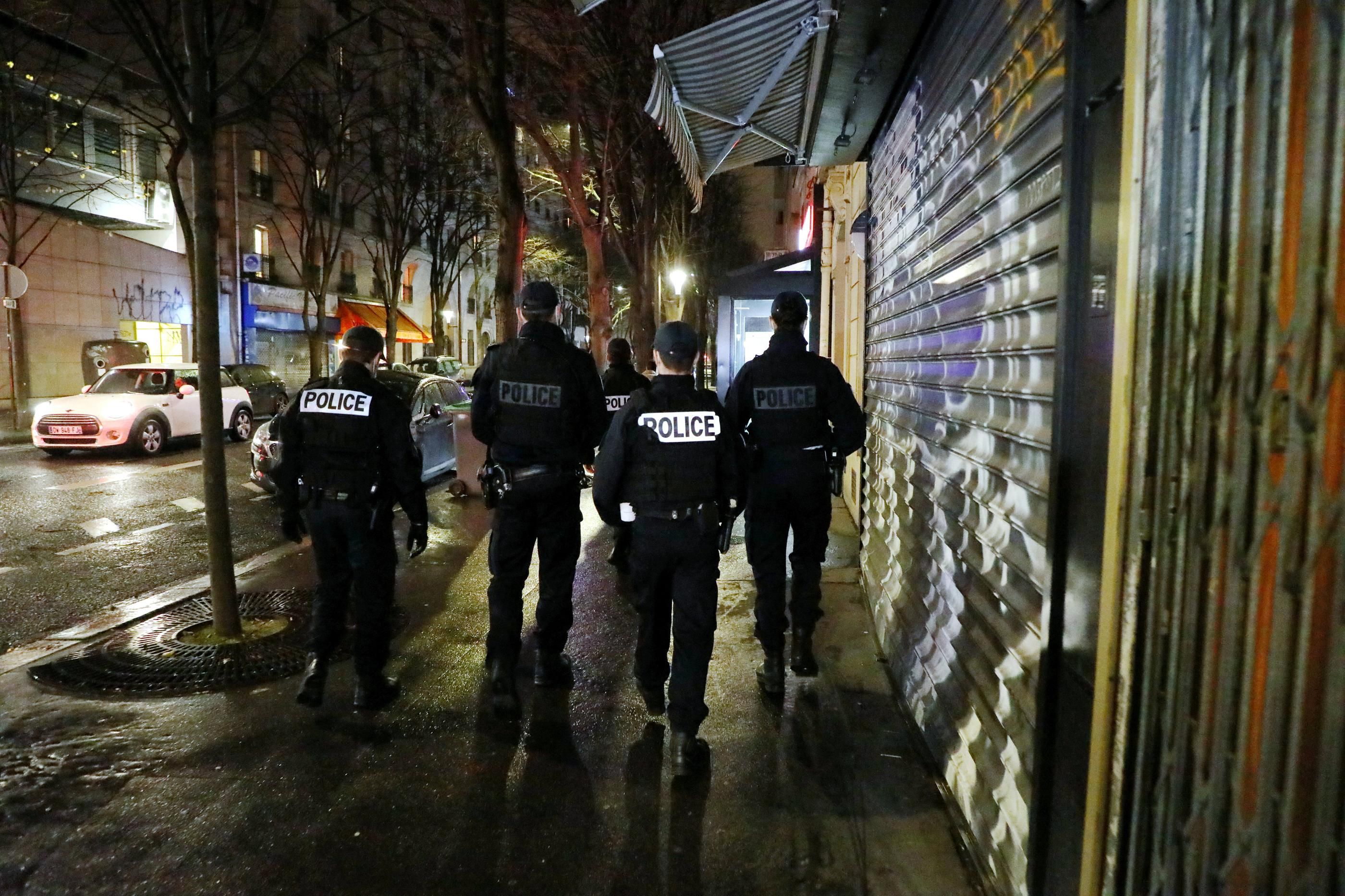 Ce jour d'avril 2021 à Marseille, les policiers de la BAC étaient confrontés à des jeunes alcoolisés qui faisaient la fête malgré le confinement (Photo d'illustration). LP / Jean-Baptiste Quentin