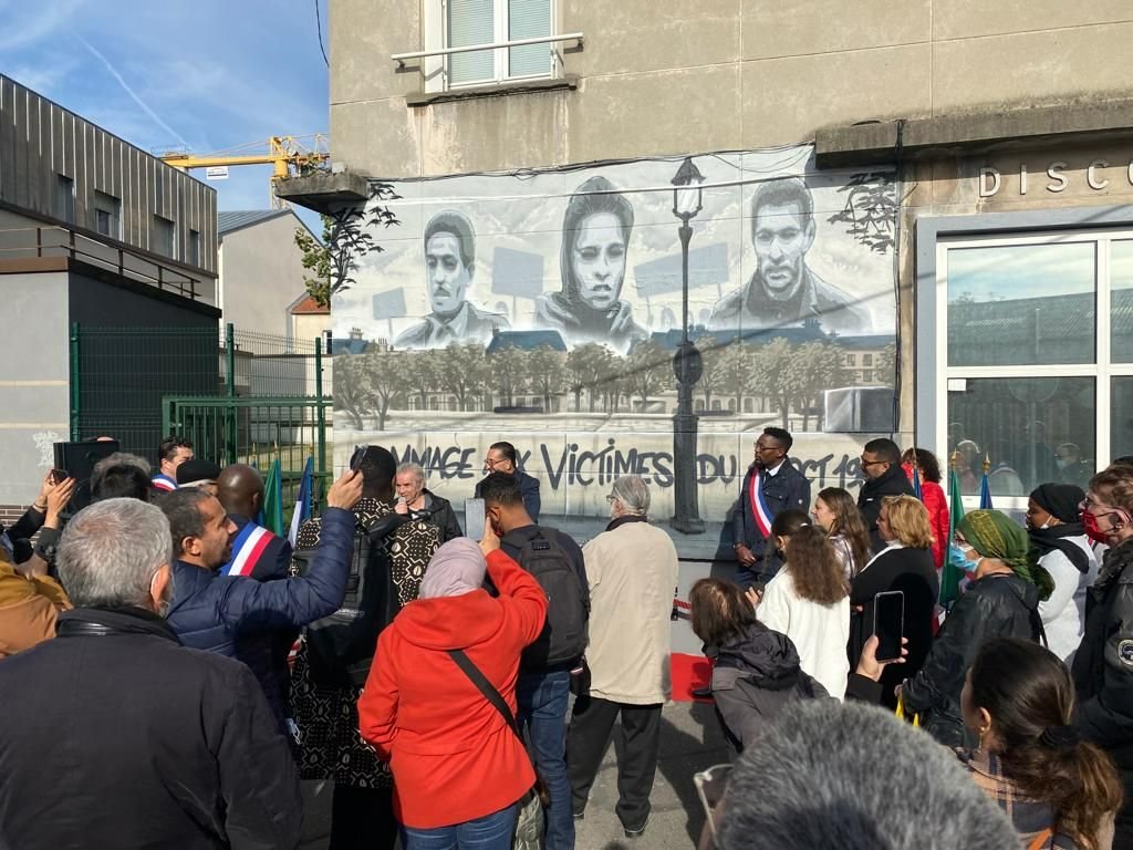 Stains, le 17 octobre 2021. Une fresque en hommage aux victimes du 17 octobre 1961 a été inaugurée par le maire, Azzédine Taïbi, qui par ailleurs cosigne un appel avec d'autres maires franciliens pour demander la reconnaissance du massacre en crime d'Etat. DR