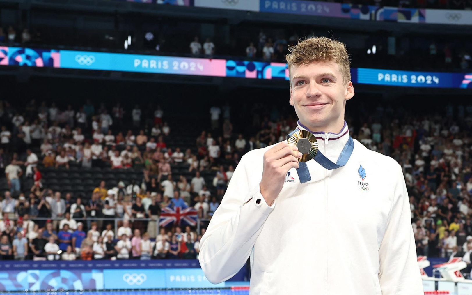 Léon Marchand a décroché quatre médailles d’or individuelles, un record pour un Français.